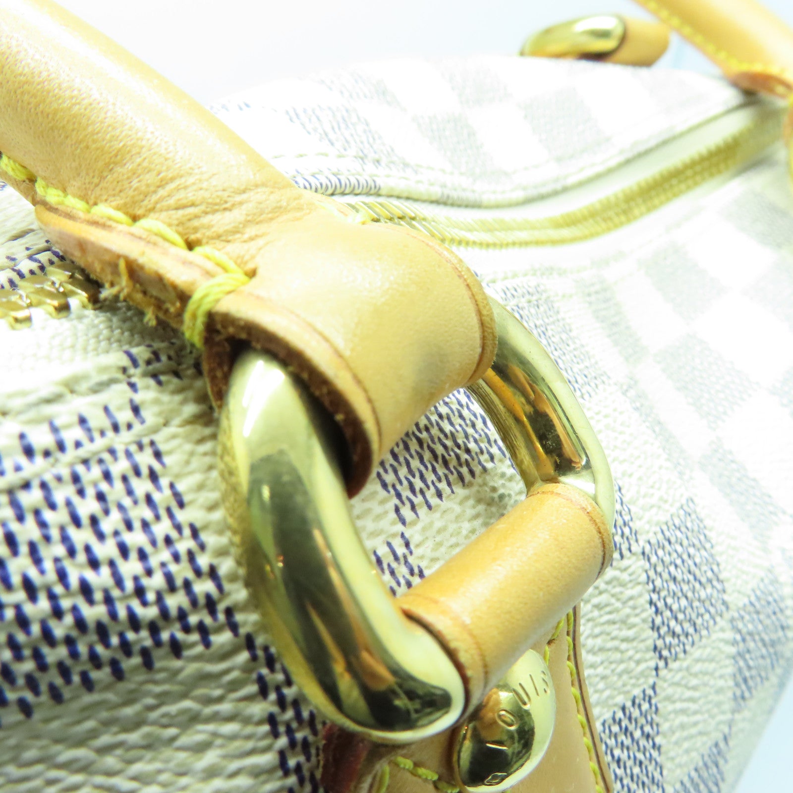 LOUIS VUITTON Damier Azur Saleya MM金扣手挽袋米色