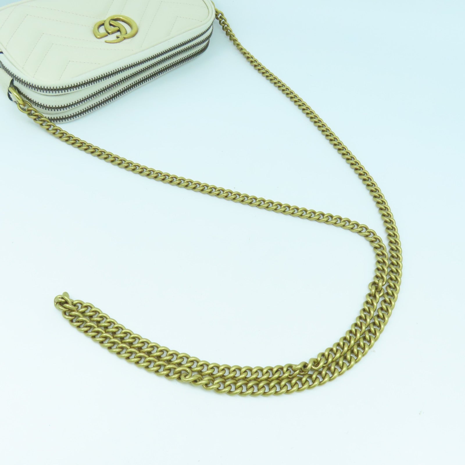 GUCCI 牛皮皮革Shoulder Bag金扣鏈帶肩背袋白色