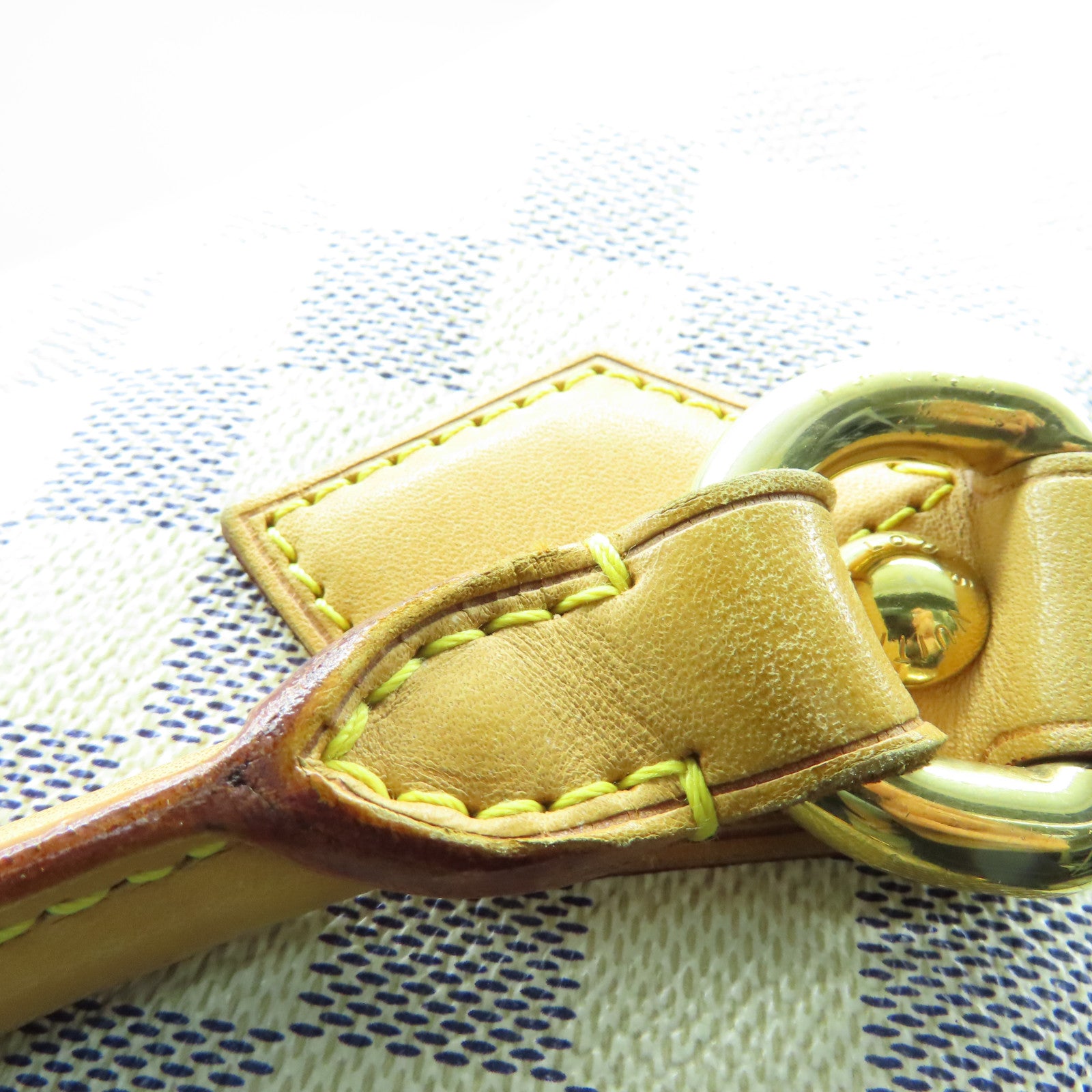 LOUIS VUITTON Damier Azur Saleya MM金扣手挽袋米色