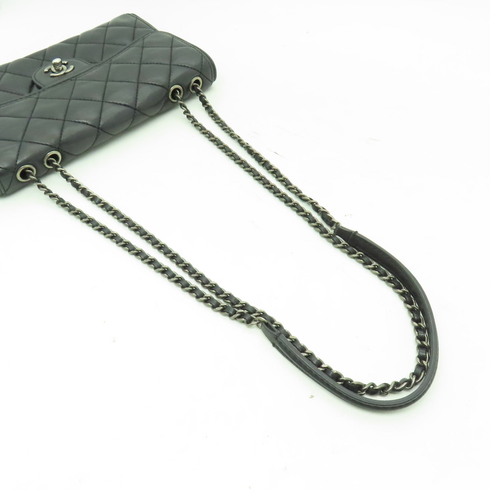 CHANEL 菱格羊皮皮革Chain Shoulder銀扣鏈帶肩背袋黑色