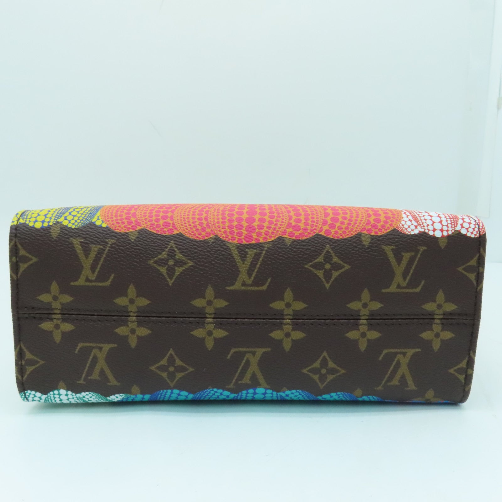 LOUIS VUITTON Monogram LV X YK OnTheGo PM金扣手挽肩背兩用袋啡色/橙色/藍色