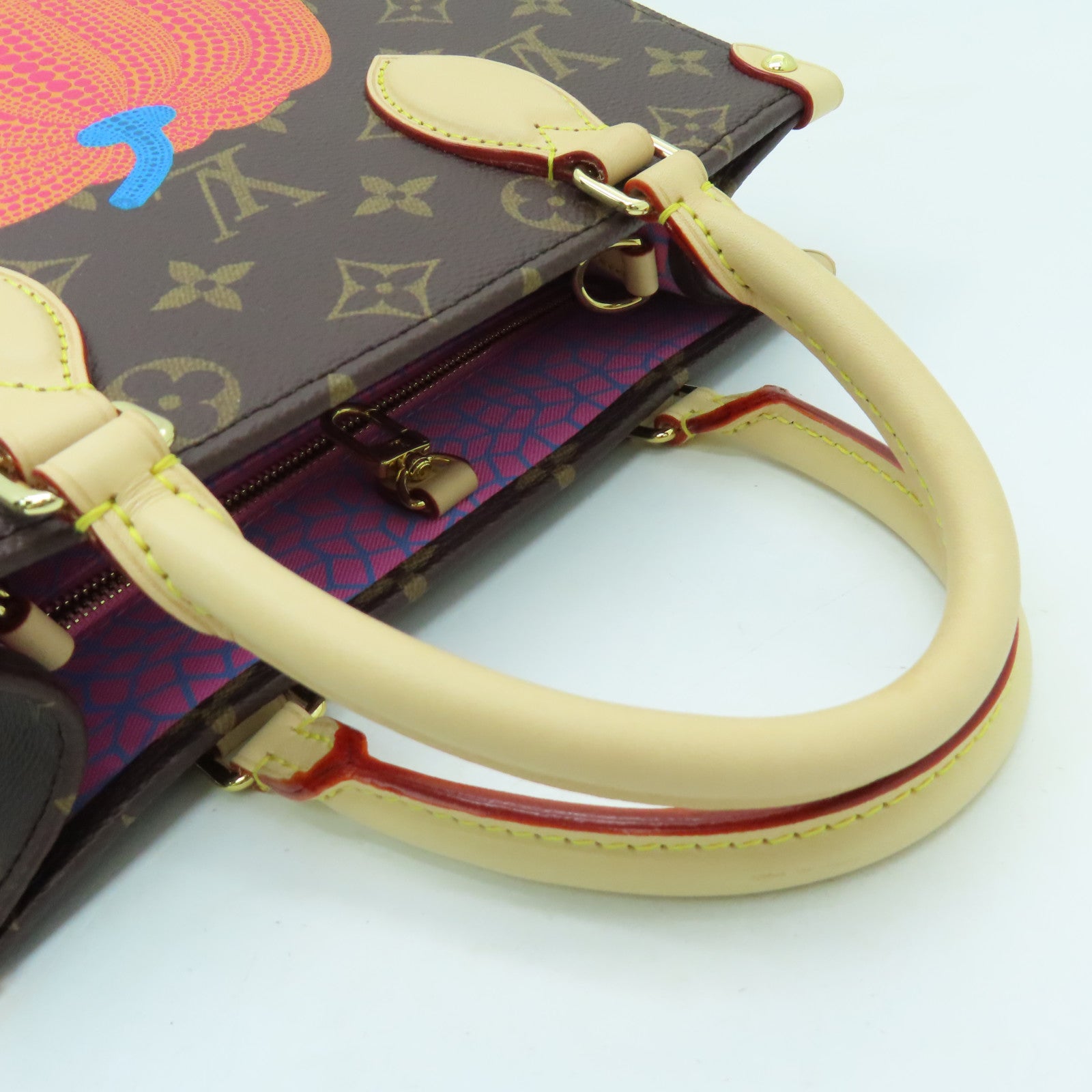 LOUIS VUITTON Monogram LV X YK OnTheGo PM金扣手挽肩背兩用袋啡色/橙色/藍色
