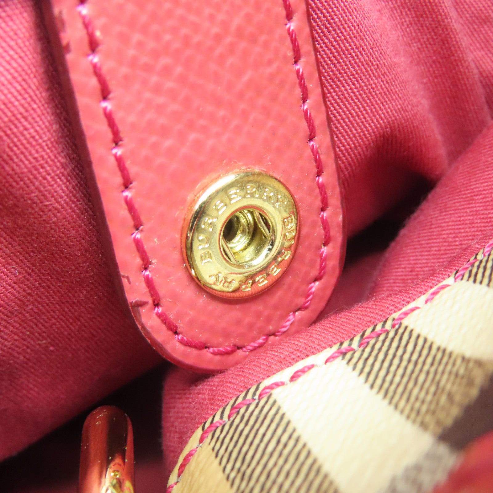 BURBERRY 塗層帆布Shoulder Bag金扣肩背袋杏色/紅色