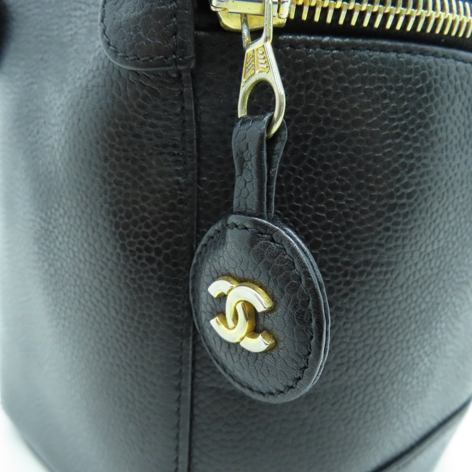 CHANEL 【激減優惠】菱格Caviar皮革Cosmetic Bag金扣手挽袋黑色