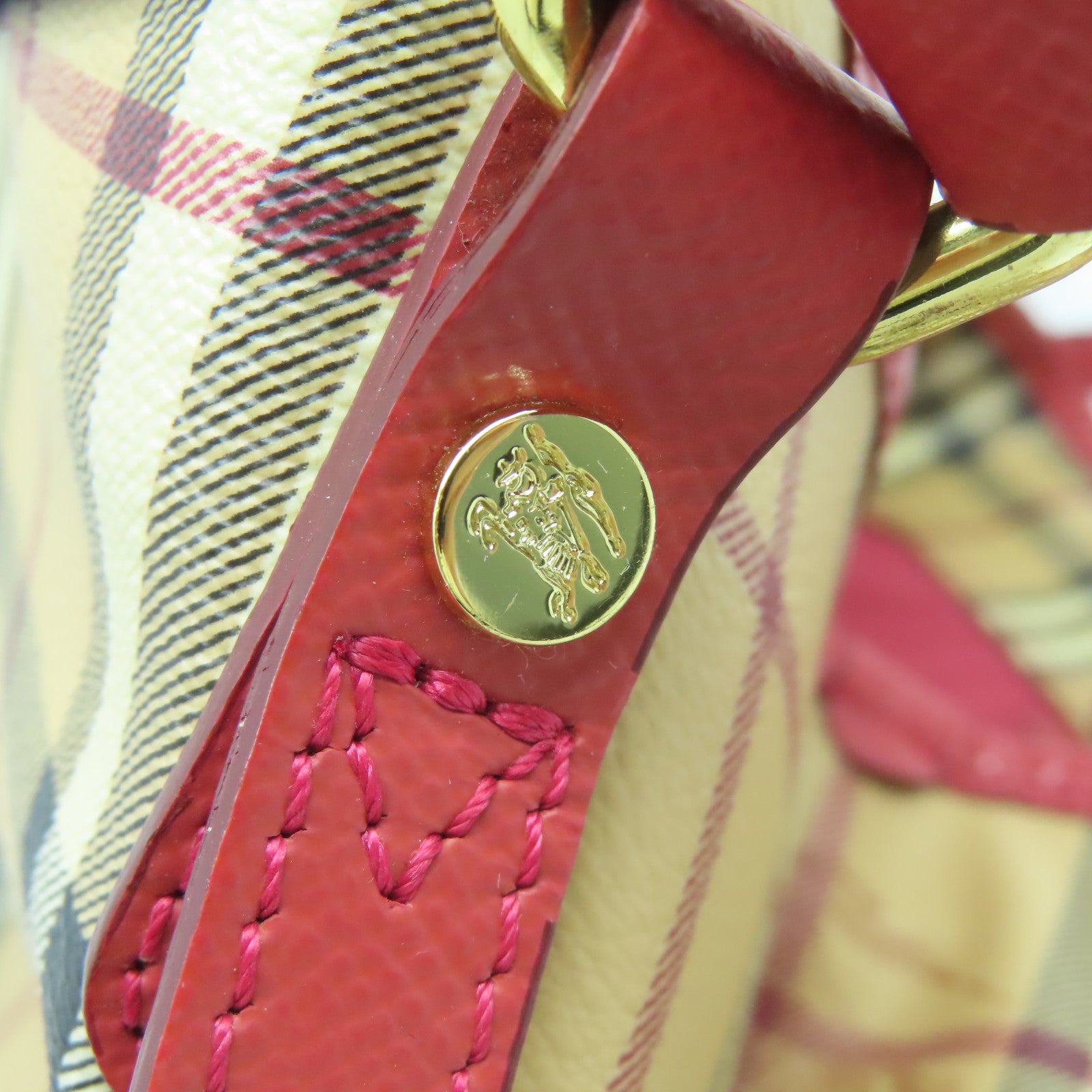 BURBERRY 塗層帆布Shoulder Bag金扣肩背袋杏色/紅色