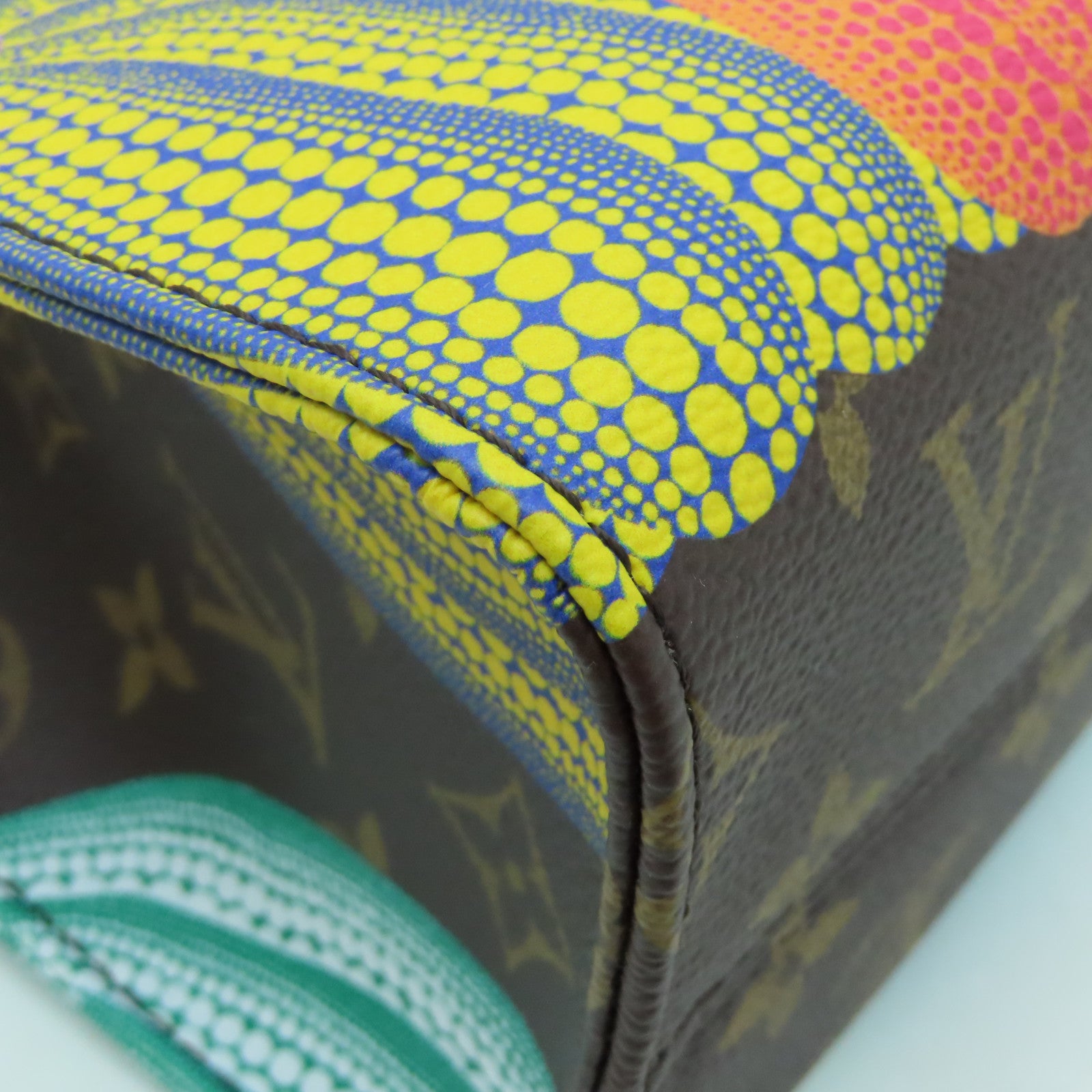 LOUIS VUITTON Monogram LV X YK OnTheGo PM金扣手挽肩背兩用袋啡色/橙色/藍色