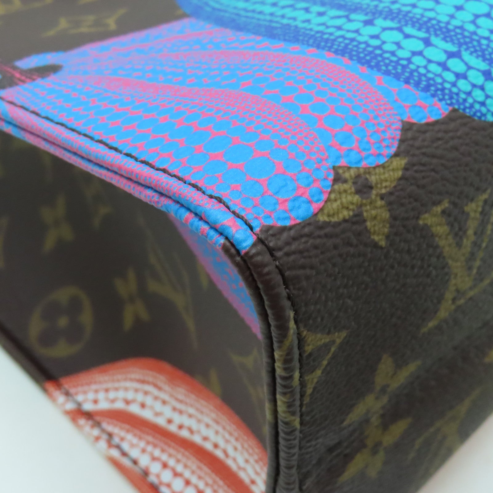 LOUIS VUITTON Monogram LV X YK OnTheGo PM金扣手挽肩背兩用袋啡色/橙色/藍色