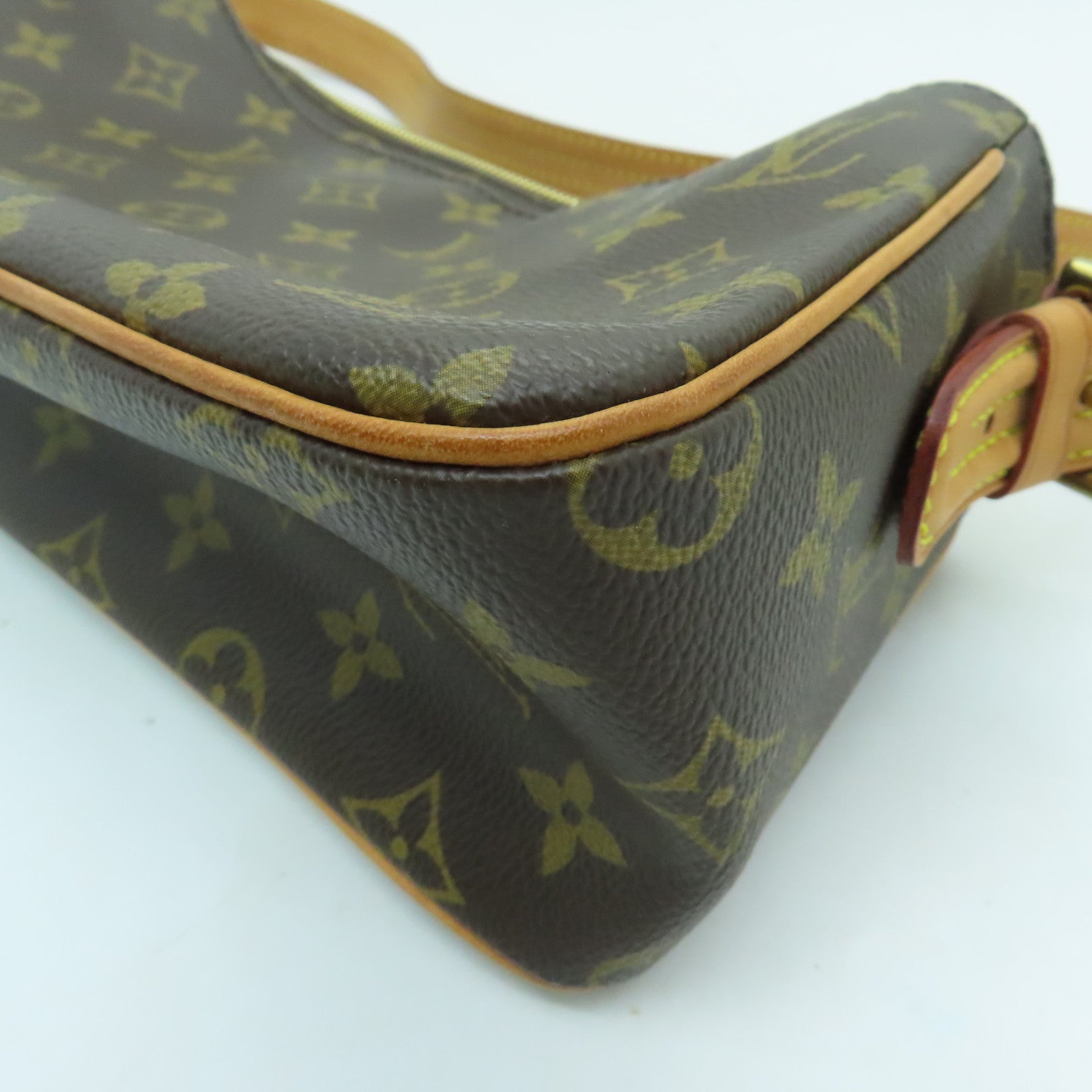 LOUIS VUITTON Monogram Viva Cite MM Shoulder Bag金扣肩背袋啡色