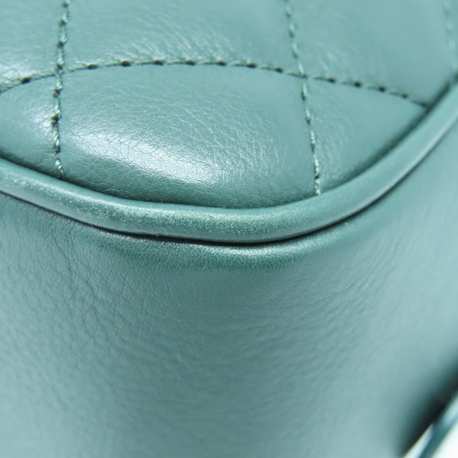 CHANEL cowhide leather CC Vanity Case gold buckle handle shoulder bag green