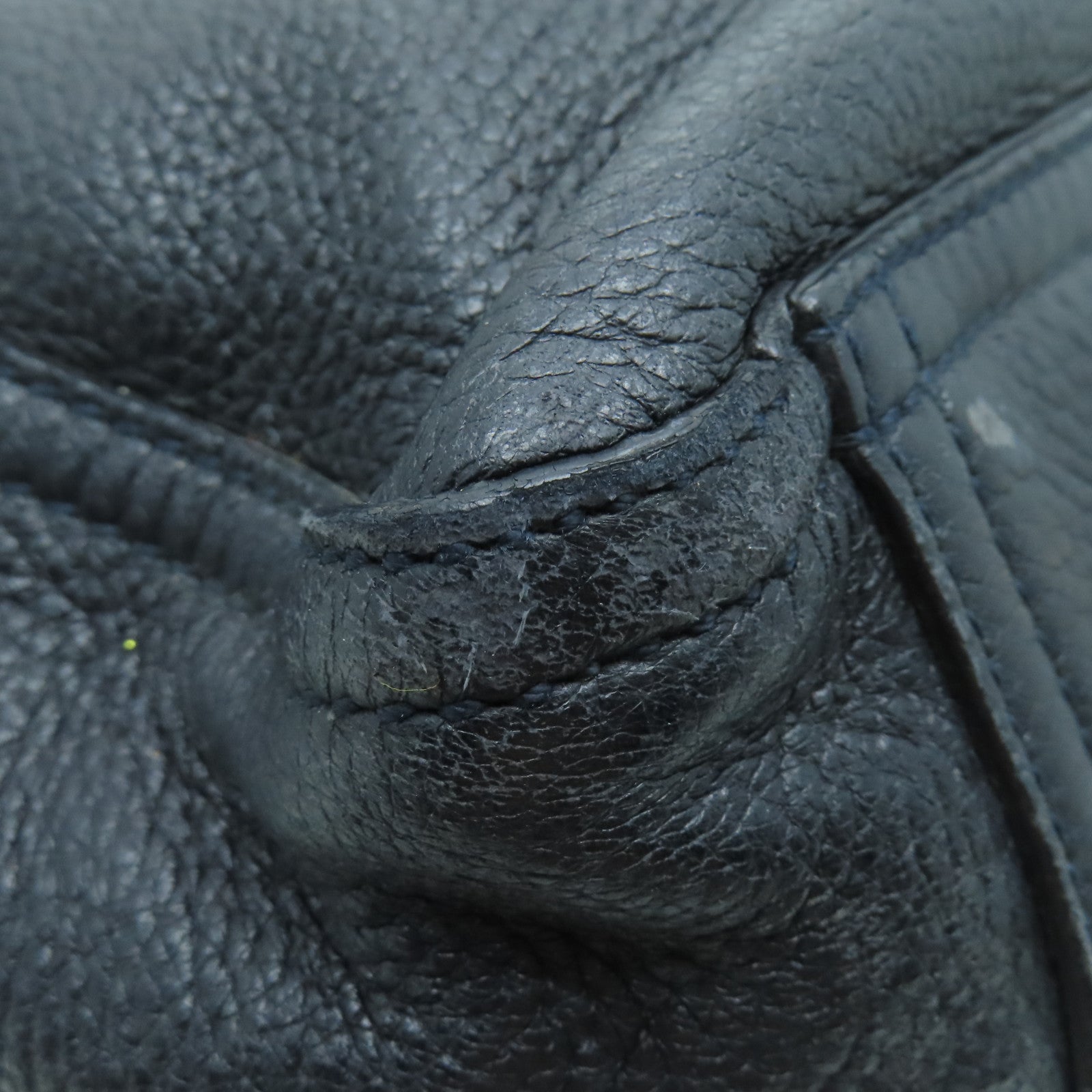 YVES SAINT LAURENT 牛皮皮革Tote Bag金扣手挽袋黑色