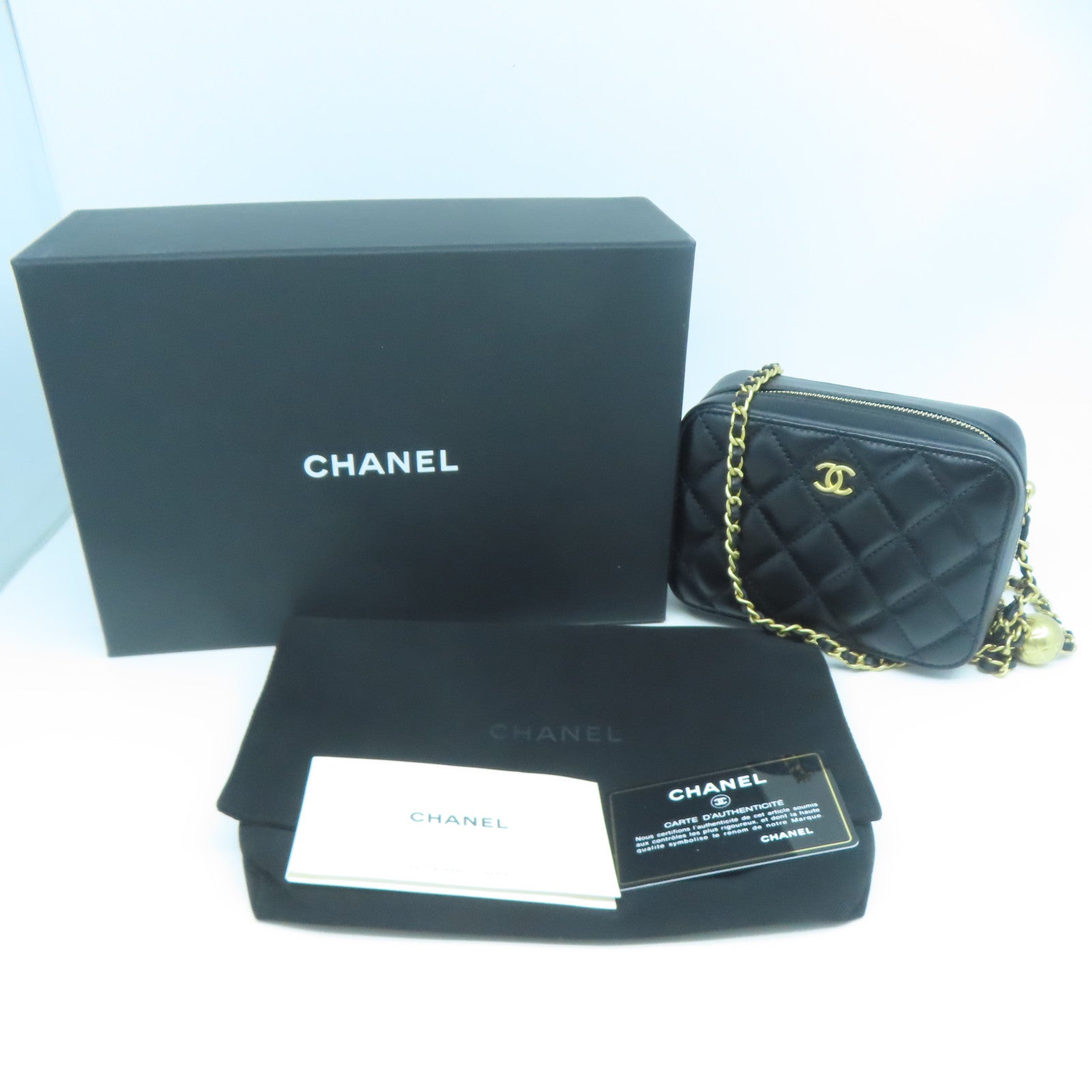 CHANEL 牛皮皮革Mini Vanity Coco Ball Chain Bag金扣鏈帶肩背袋黑色