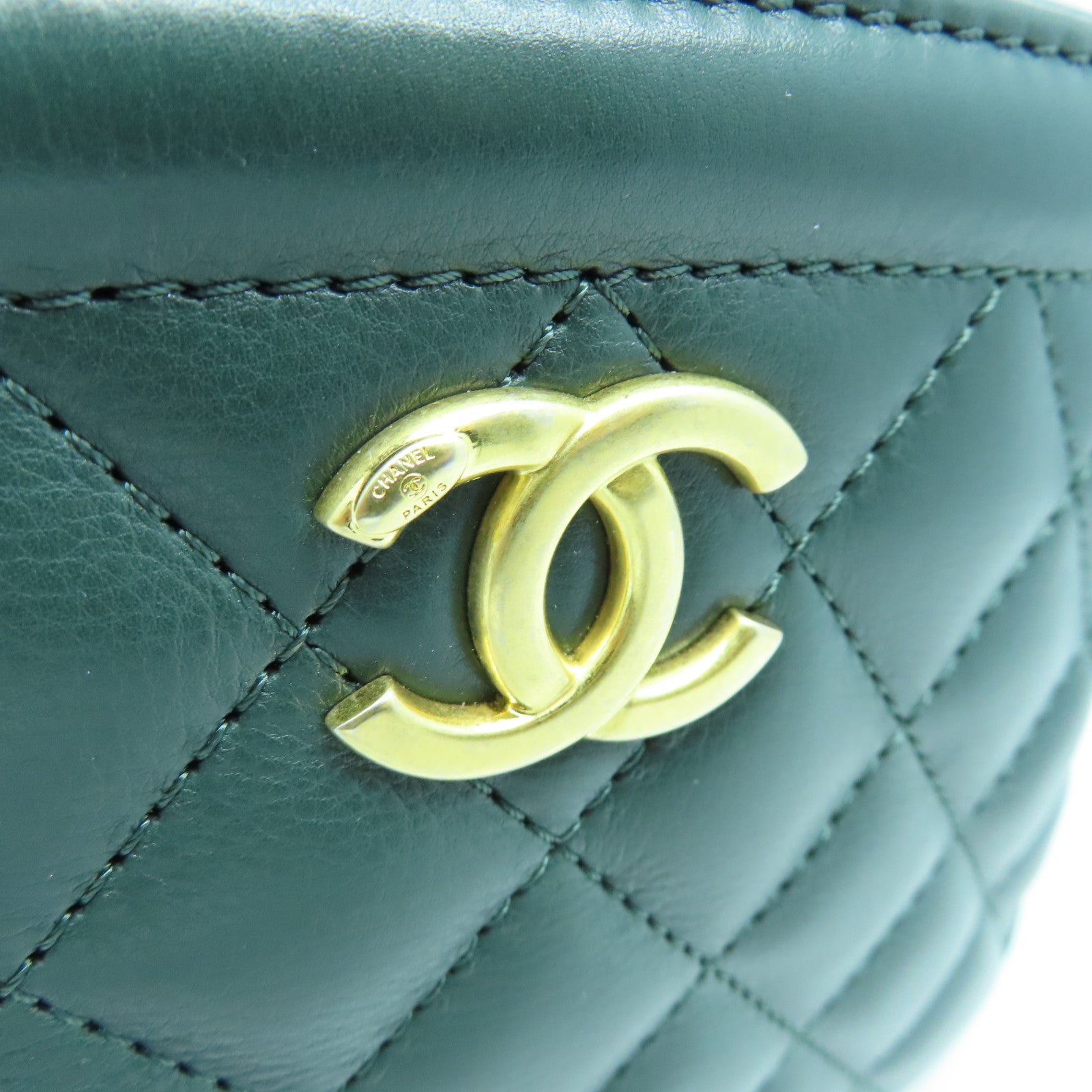 CHANEL cowhide leather CC Vanity Case gold buckle handle shoulder bag green