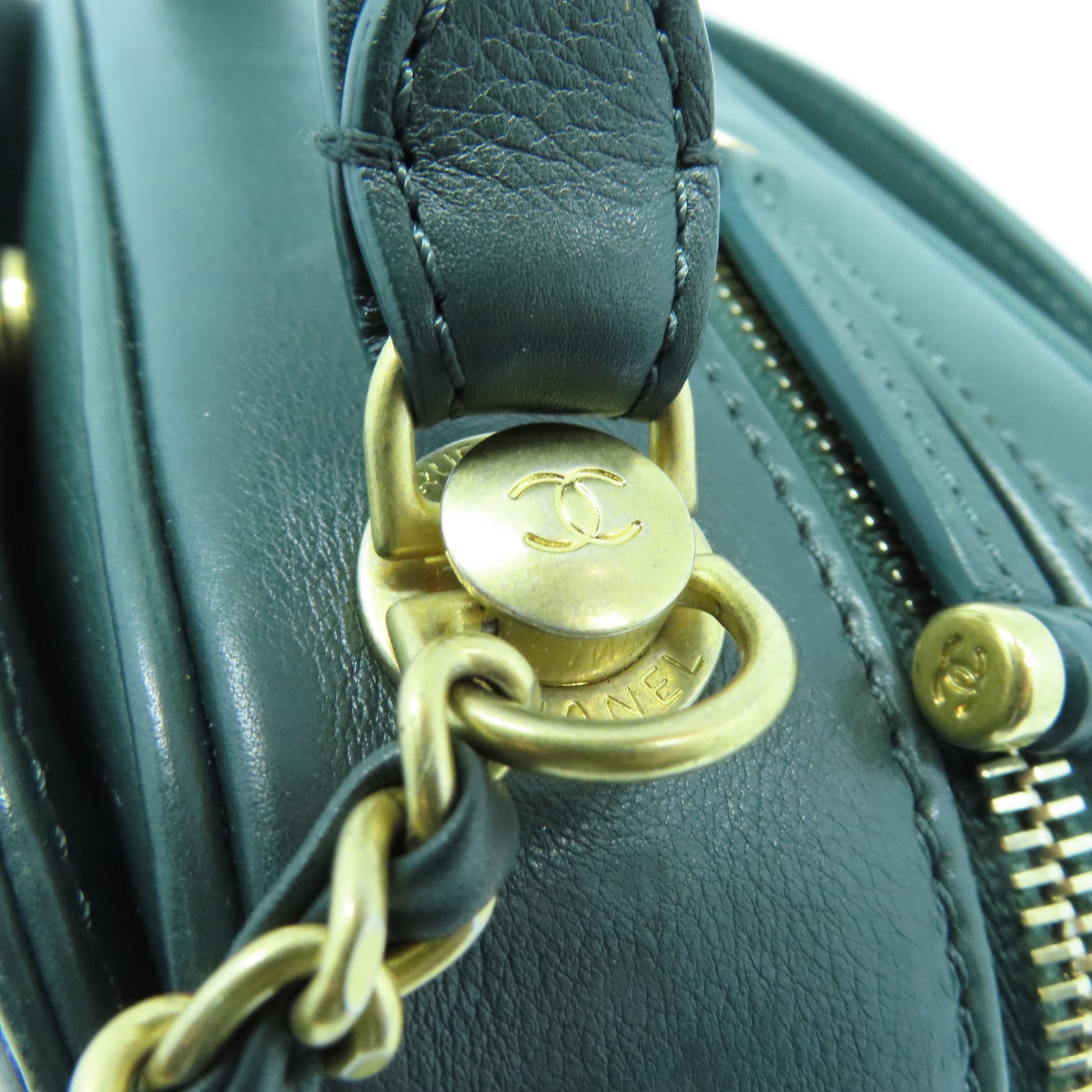 CHANEL cowhide leather CC Vanity Case gold buckle handle shoulder bag green