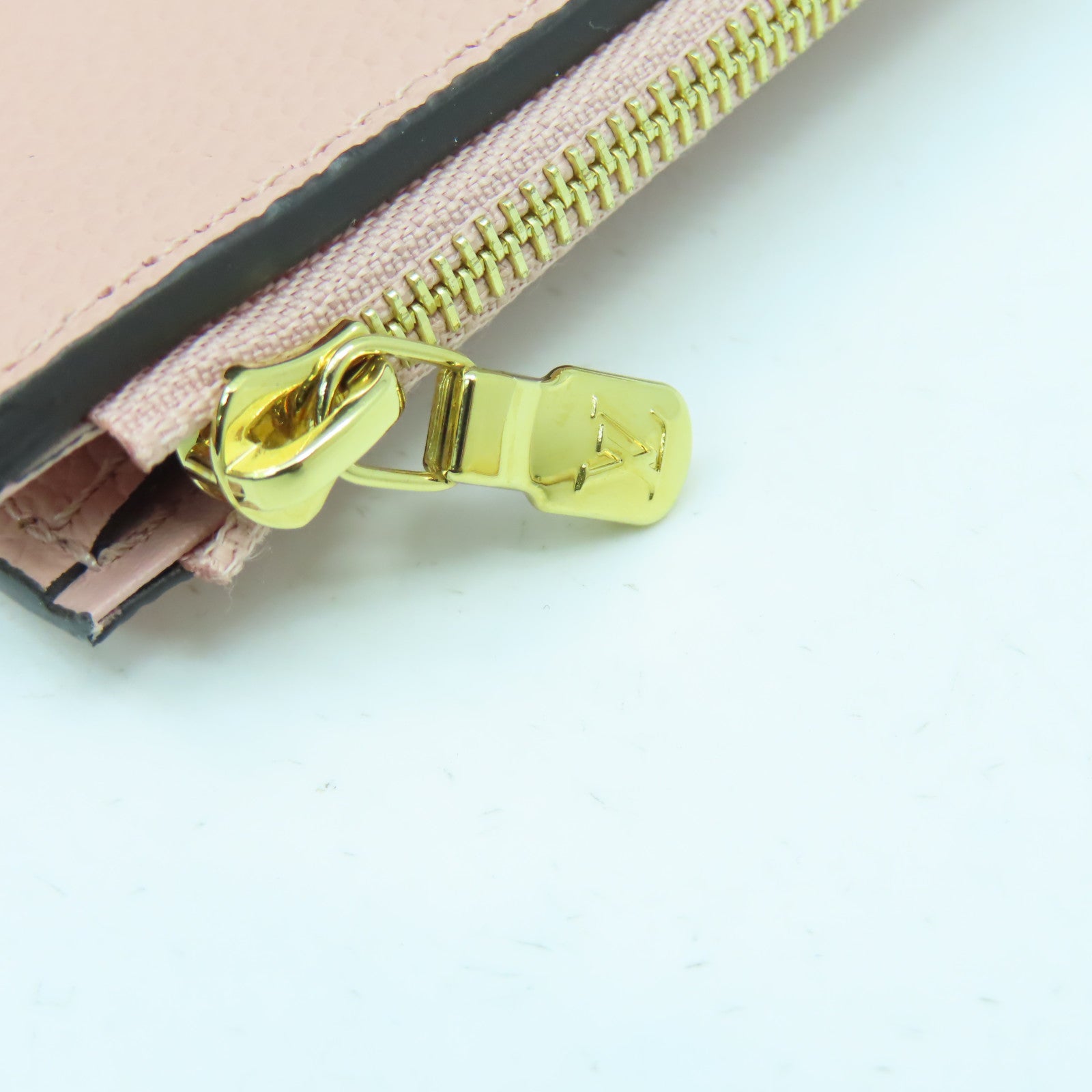 LOUIS VUITTON Monogram Empreinte Zoe Wallet金扣錢包粉紅色