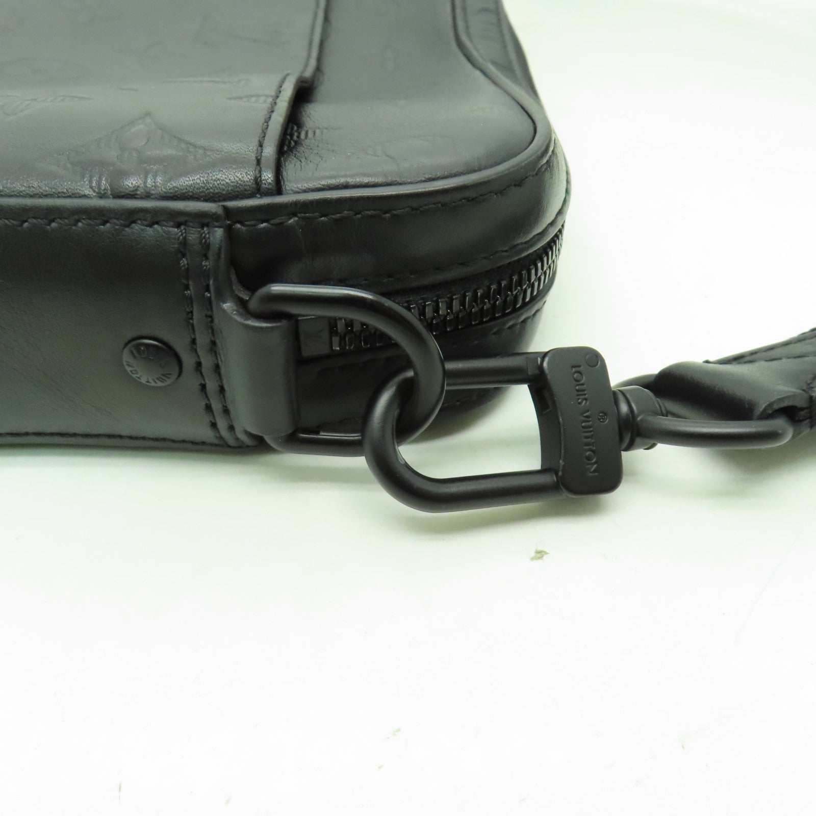 LOUIS VUITTON Monogram Shadow Duo Messenger肩背袋黑色