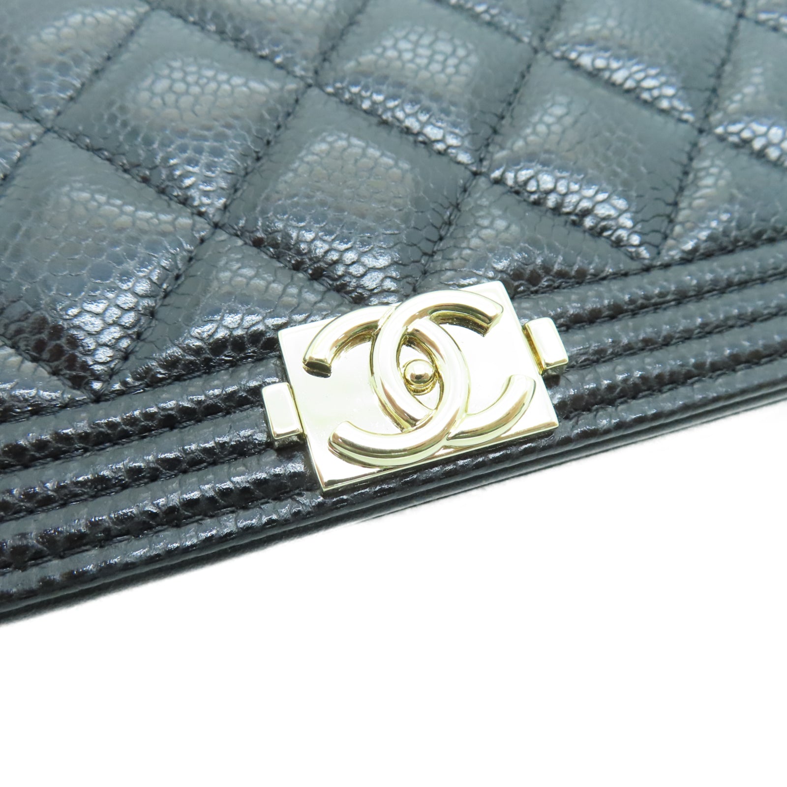 CHANEL 菱格Caviar皮革Boy Wallet金扣長錢包黑色
