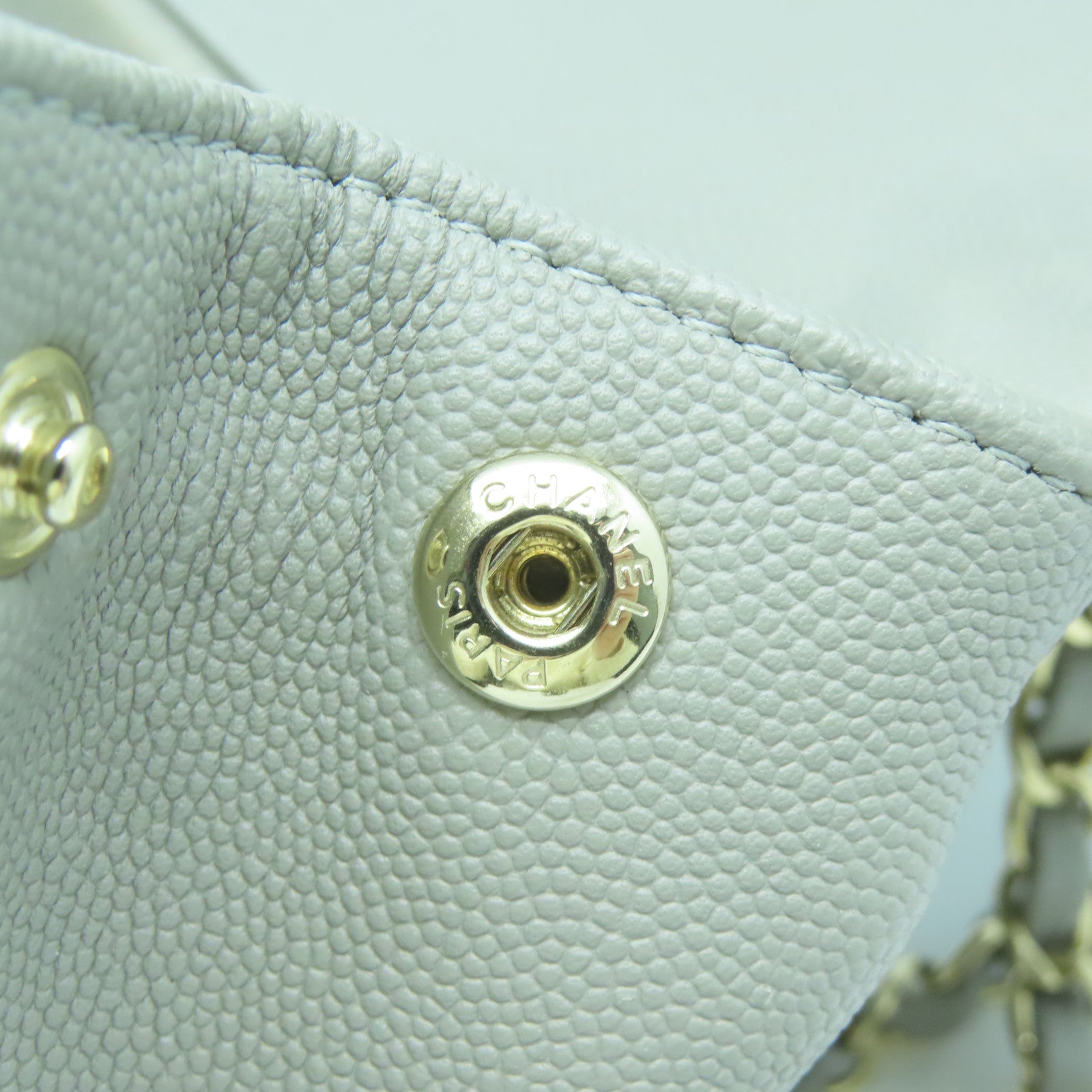 CHANEL 菱格Caviar皮革Chain Shoulder金扣鏈帶肩背袋灰色