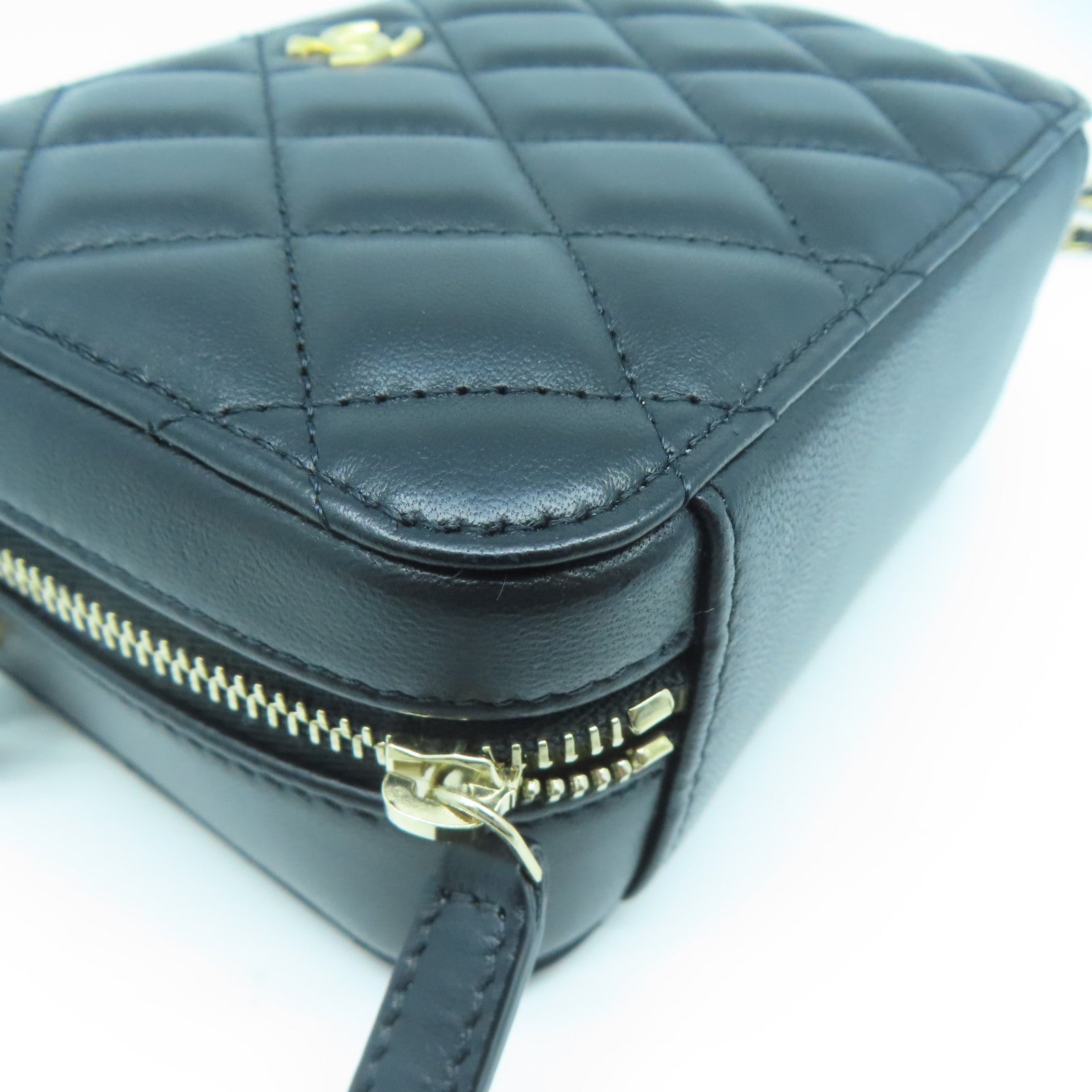 CHANEL 牛皮皮革Mini Vanity Coco Ball Chain Bag金扣鏈帶肩背袋黑色