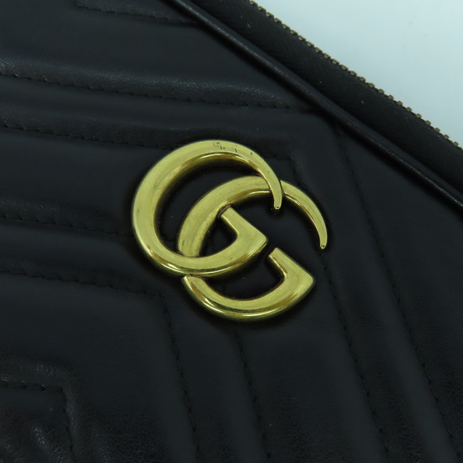 GUCCI 牛皮皮革GG Marmont金扣鏈帶肩背袋黑色