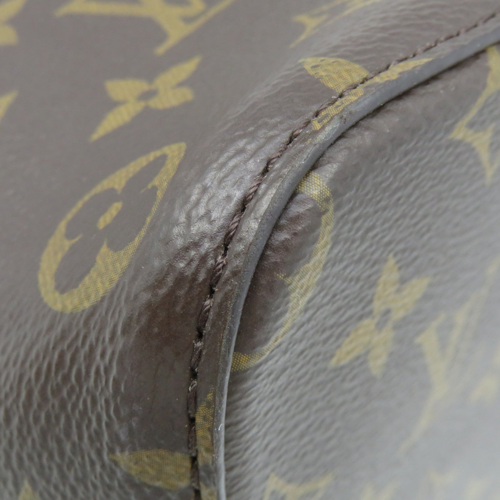 LOUIS VUITTON Monogram Neo Noe MM Shoulder Bag Brown/Pink