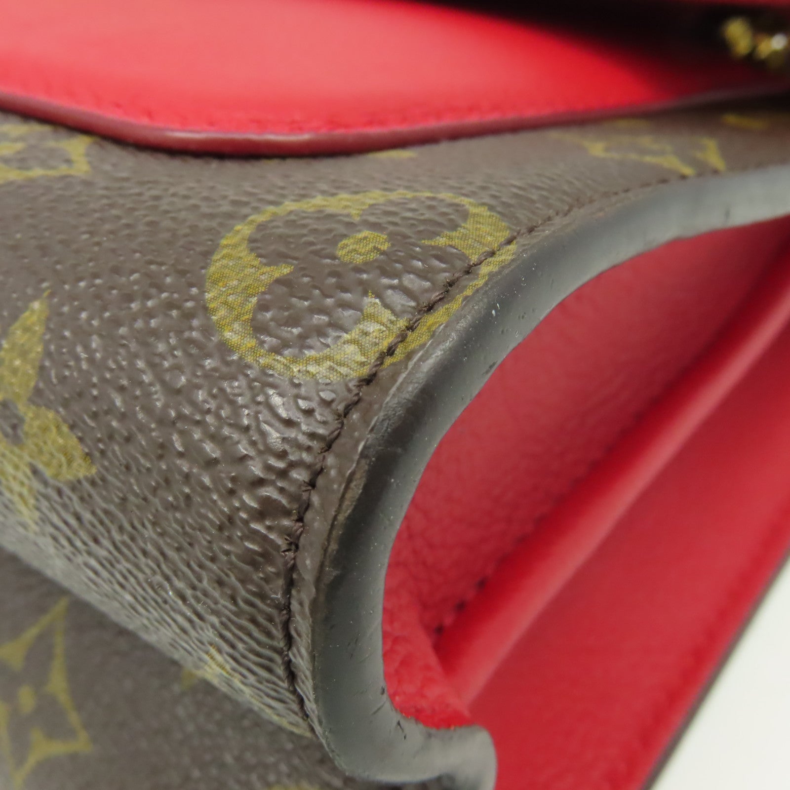 LOUIS VUITTON Monogram Victoire Chain Shoulder Bag金扣連帶肩背袋啡色/紅色