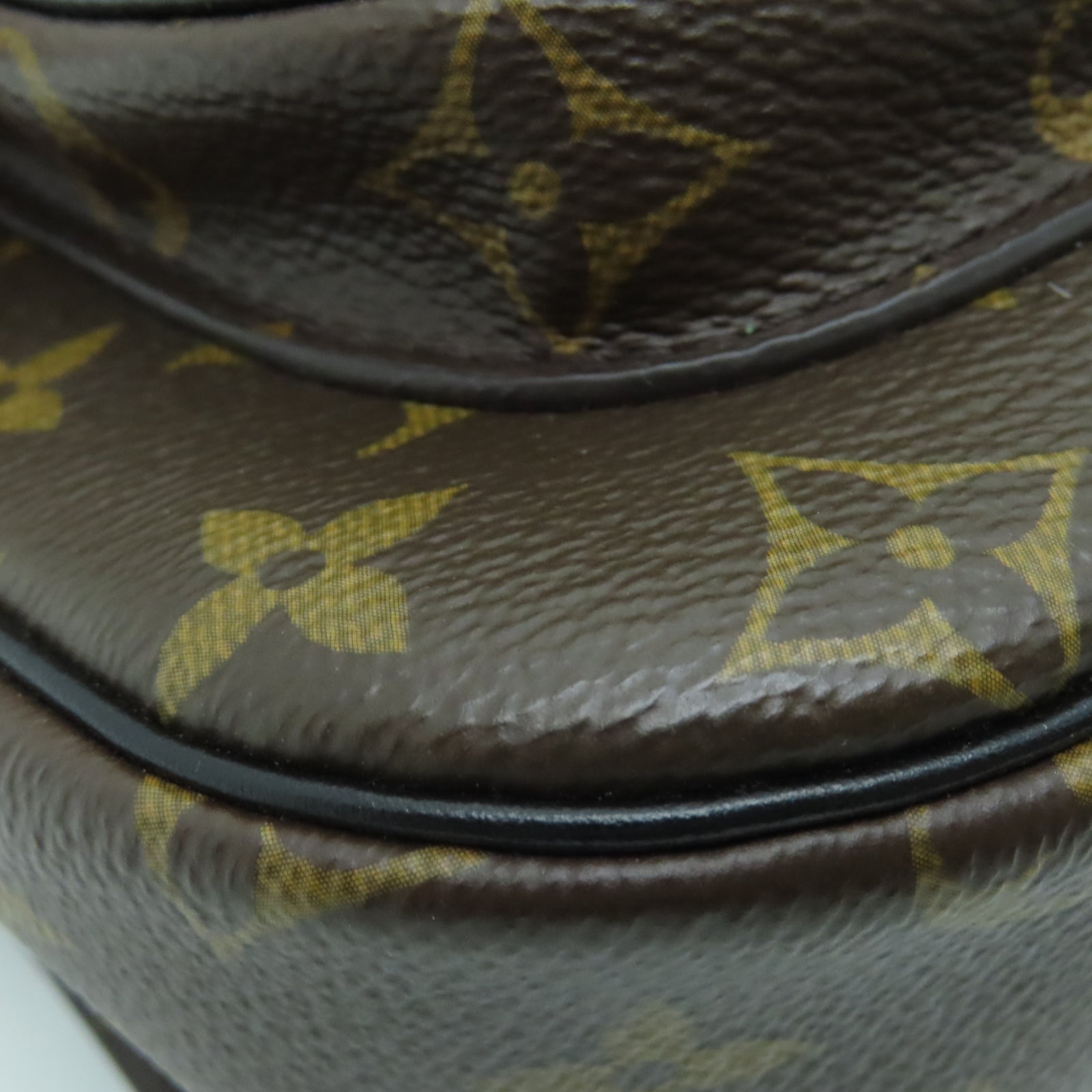 LOUIS VUITTON Monogram Passy Gold Buckle Shoulder Bag Brown