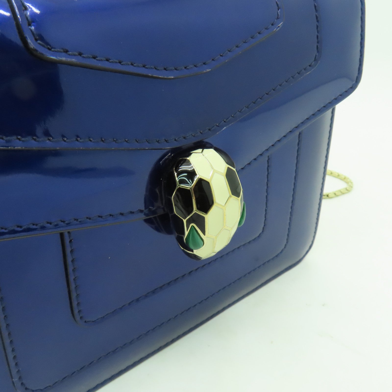 BVLGARI 漆皮皮革Serpenti Forever金扣鏈帶肩背袋藍色