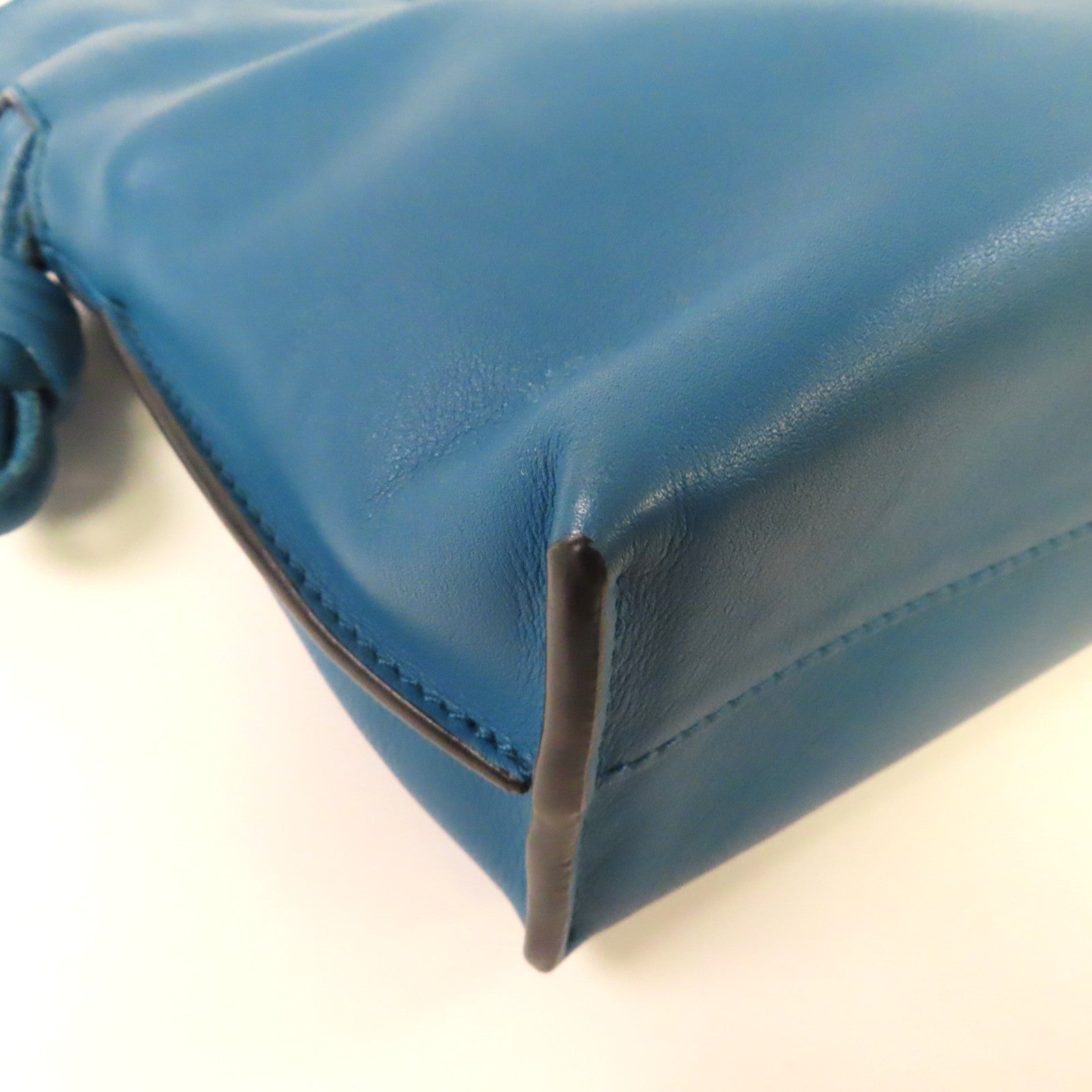 LOEWE 羊皮皮革Shoulder Bag金扣肩背袋藍色