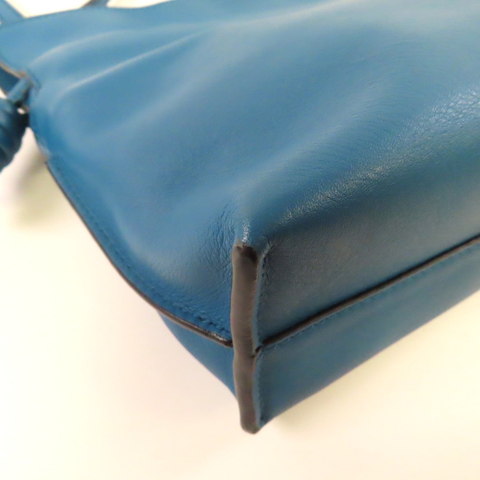 LOEWE 羊皮皮革Shoulder Bag金扣肩背袋藍色