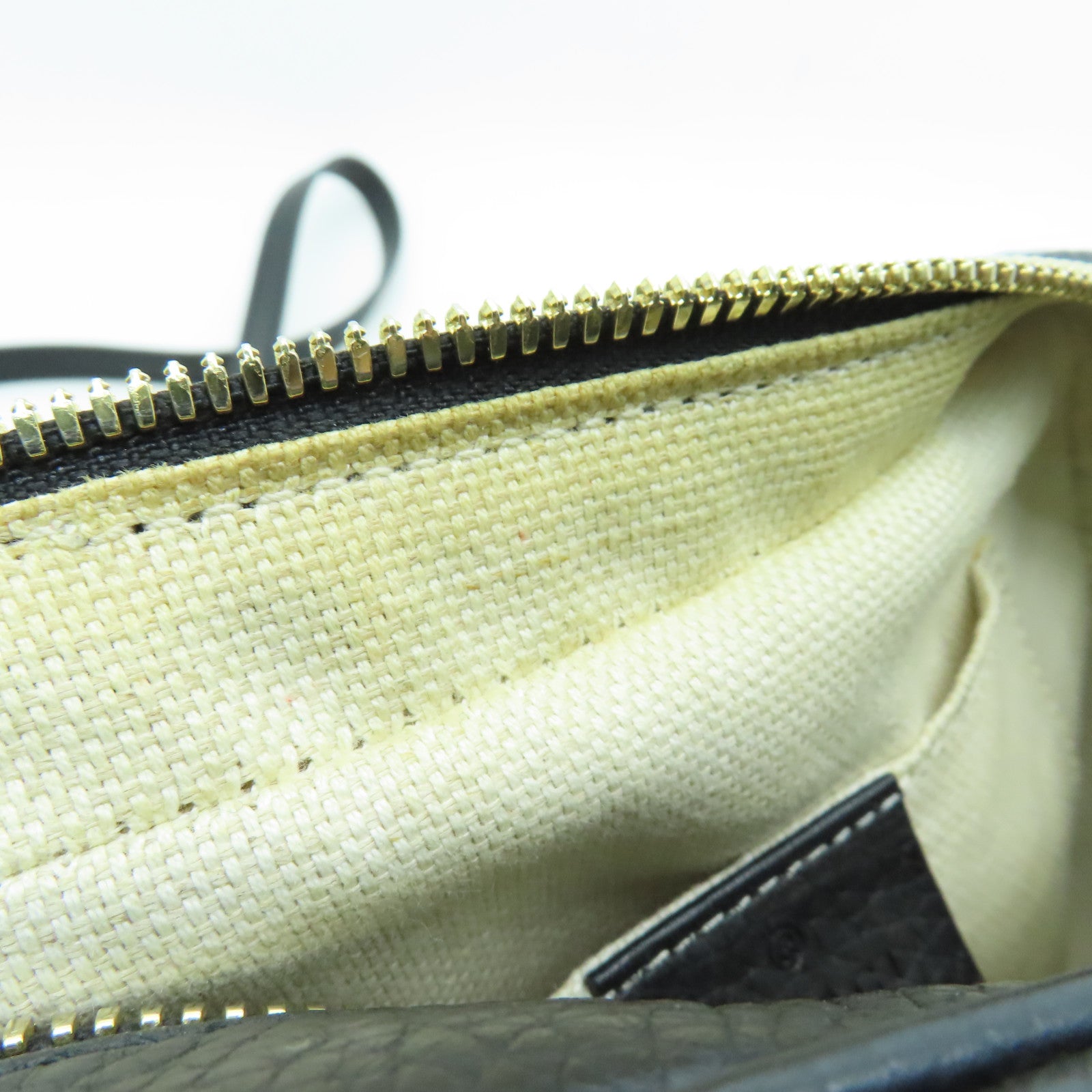 GUCCI 牛皮皮革Shoulder Bag金扣肩背袋黑色