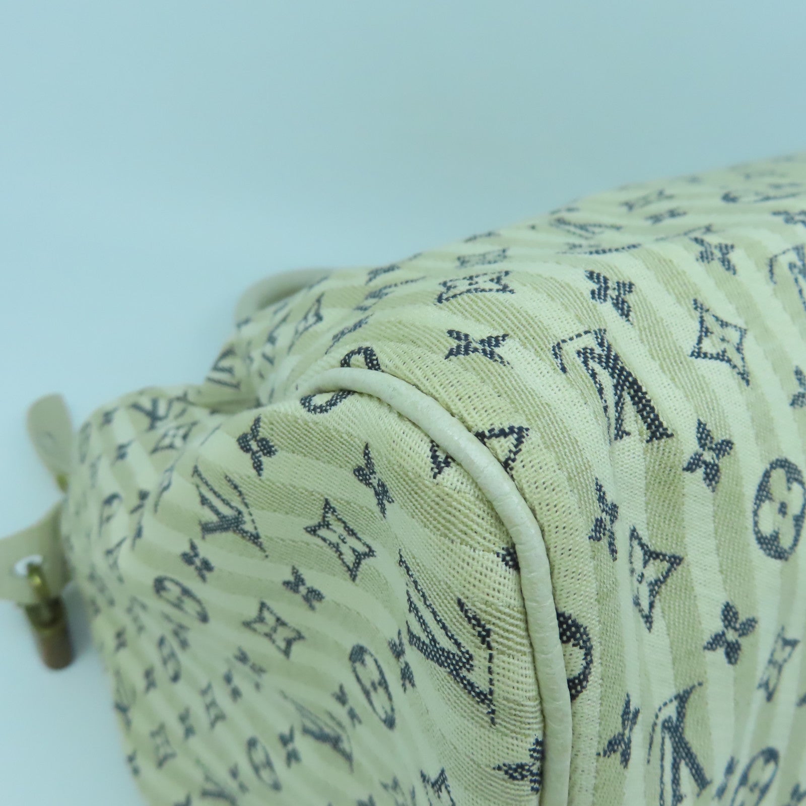 LOUIS VUITTON Monogram Mini Speedy 30金扣手挽袋白色