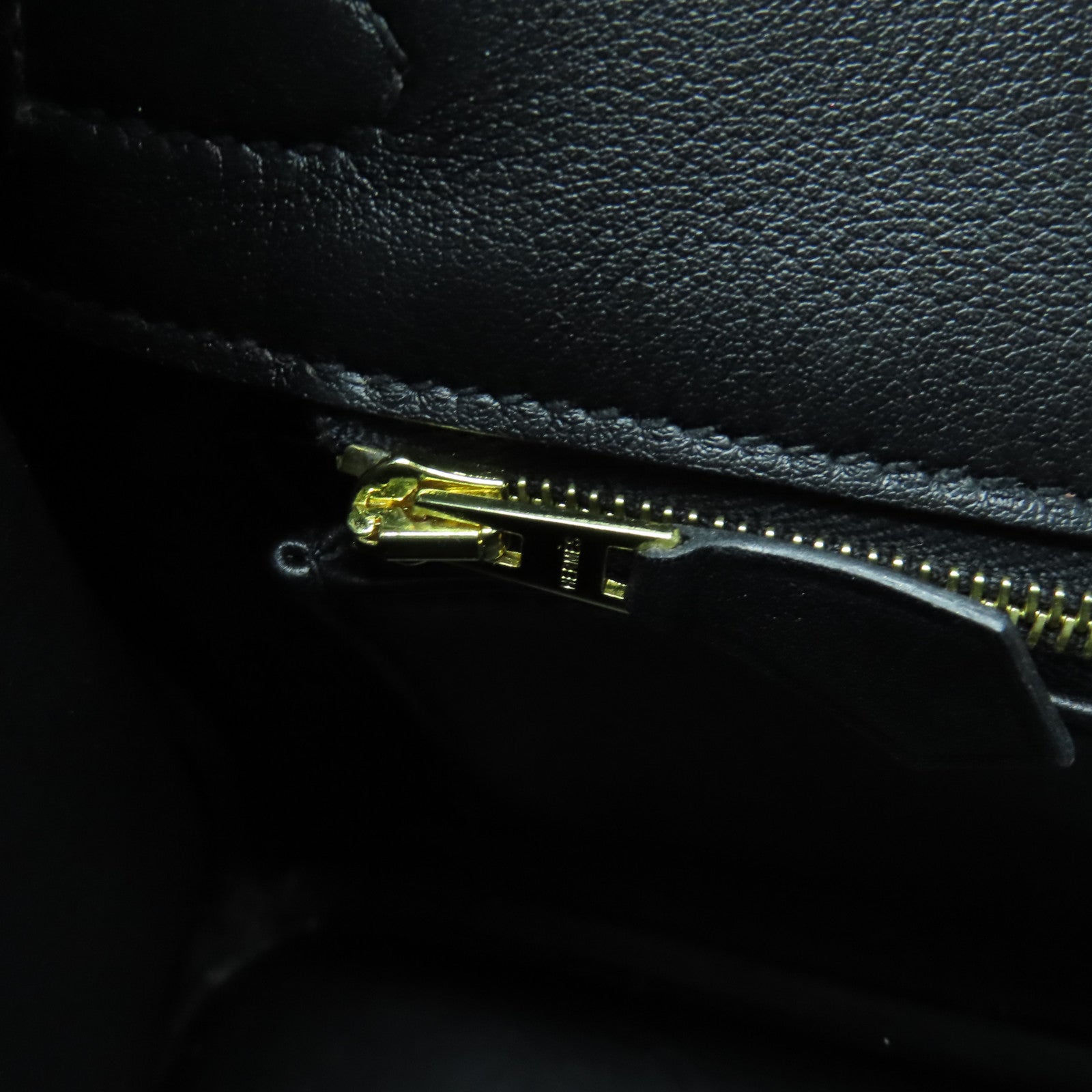 HERMES Swift Leather Birkin 25 Gold Buckle Hand Bag Noir/Black