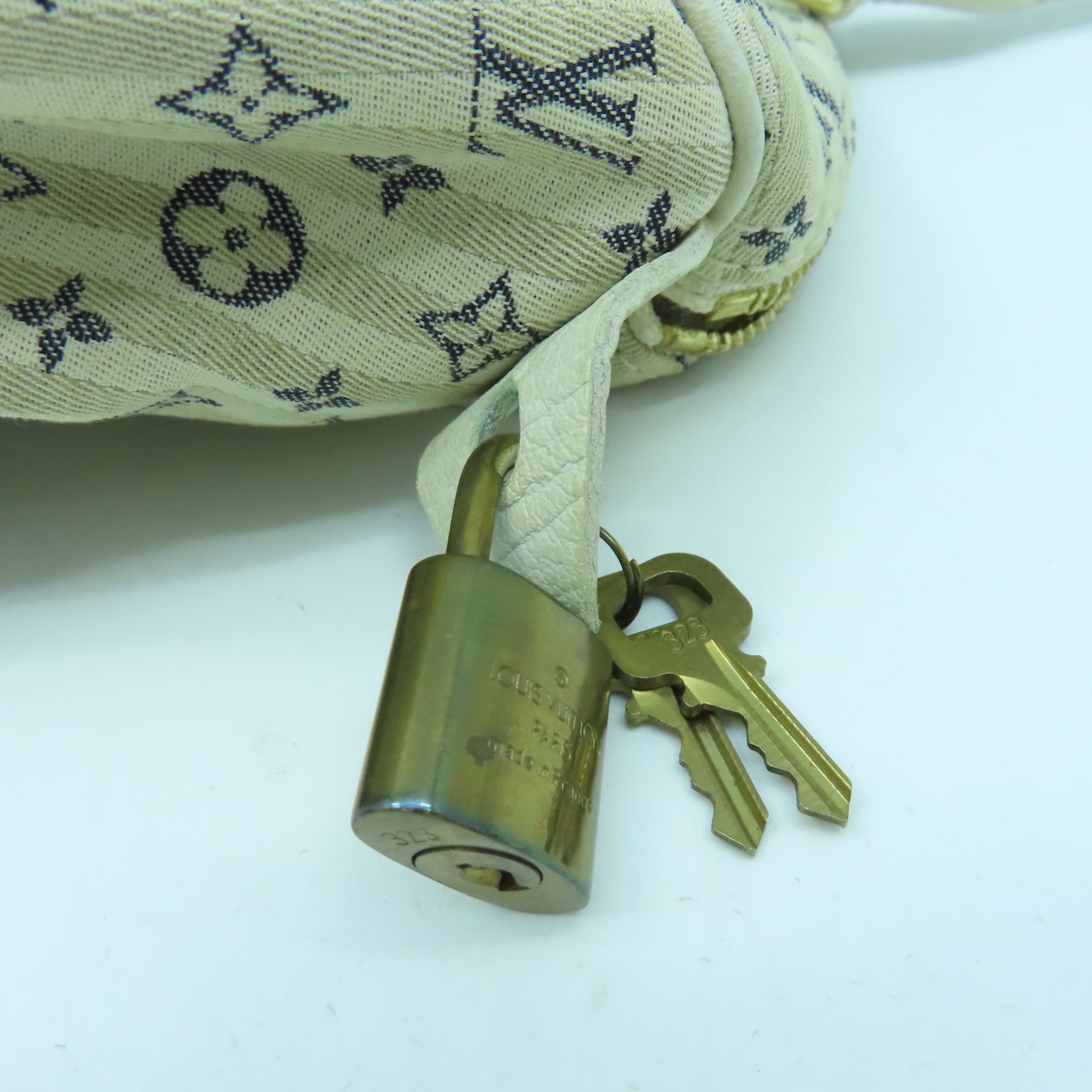 LOUIS VUITTON Monogram Mini Speedy 30金扣手挽袋白色