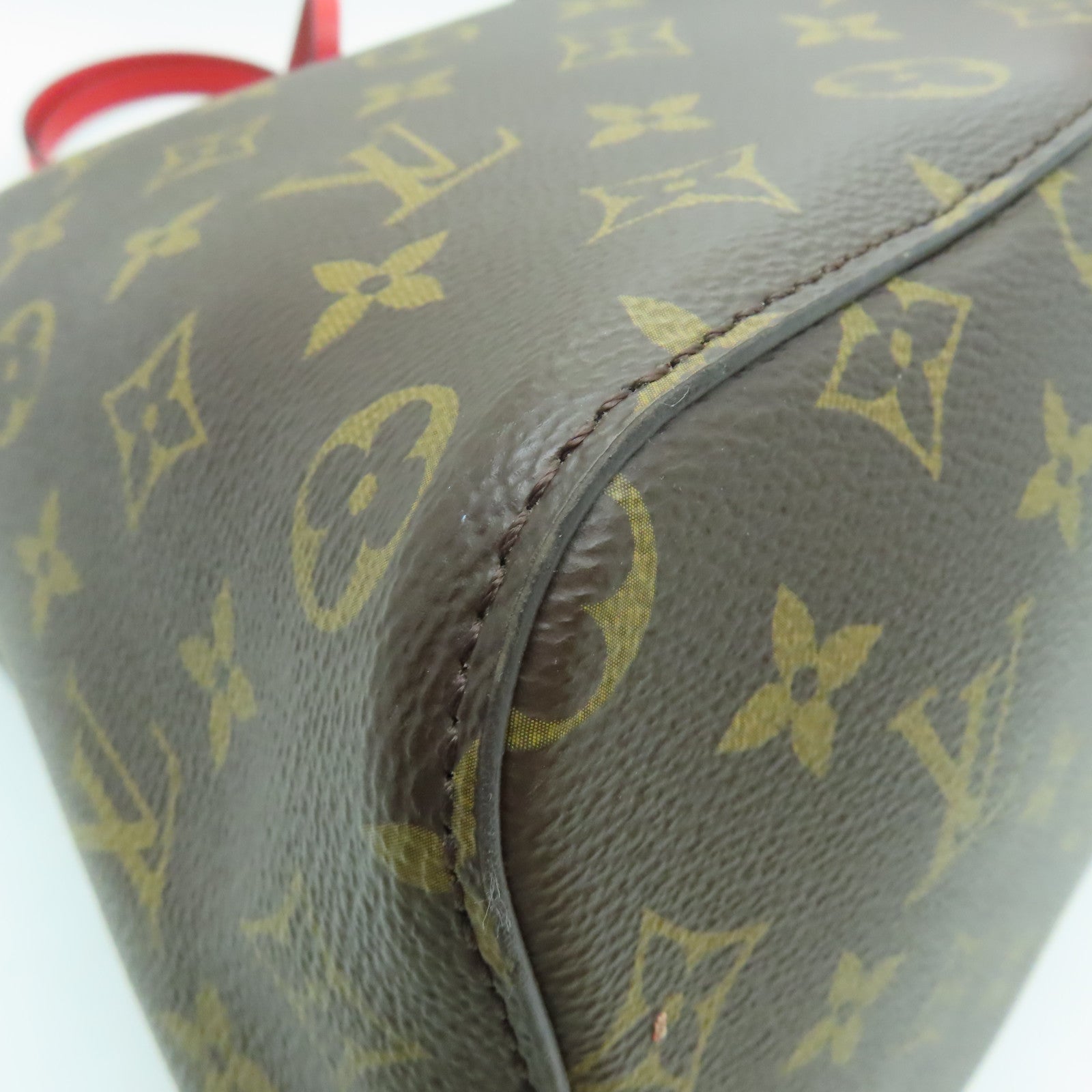 LOUIS VUITTON Monogram Neo Noe MM金扣肩背袋啡色/紅色