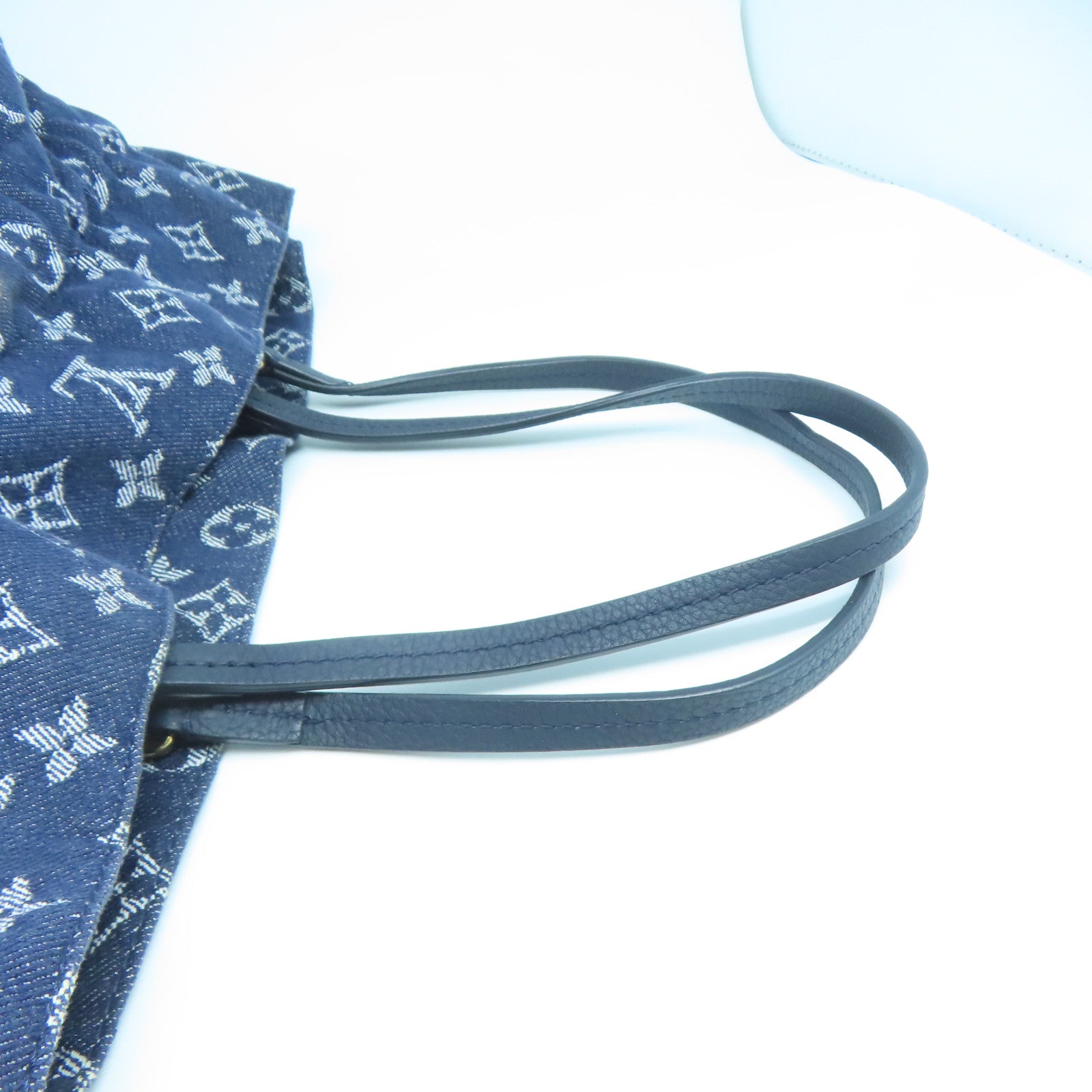 LOUIS VUITTON Monogram Denim Noefle MM金扣手挽肩背兩用袋藍色