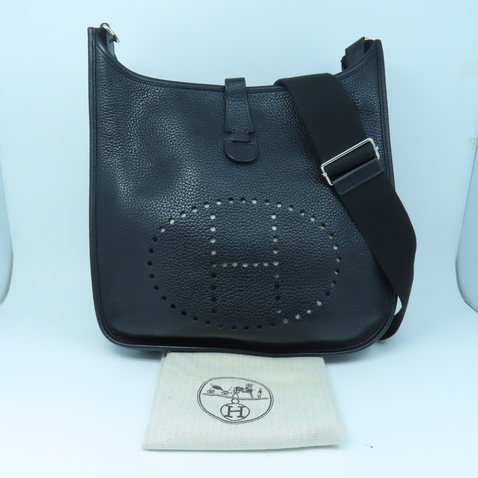 HERMES Clemence Leather Evelyne GM Silver Buckle Shoulder Bag Black