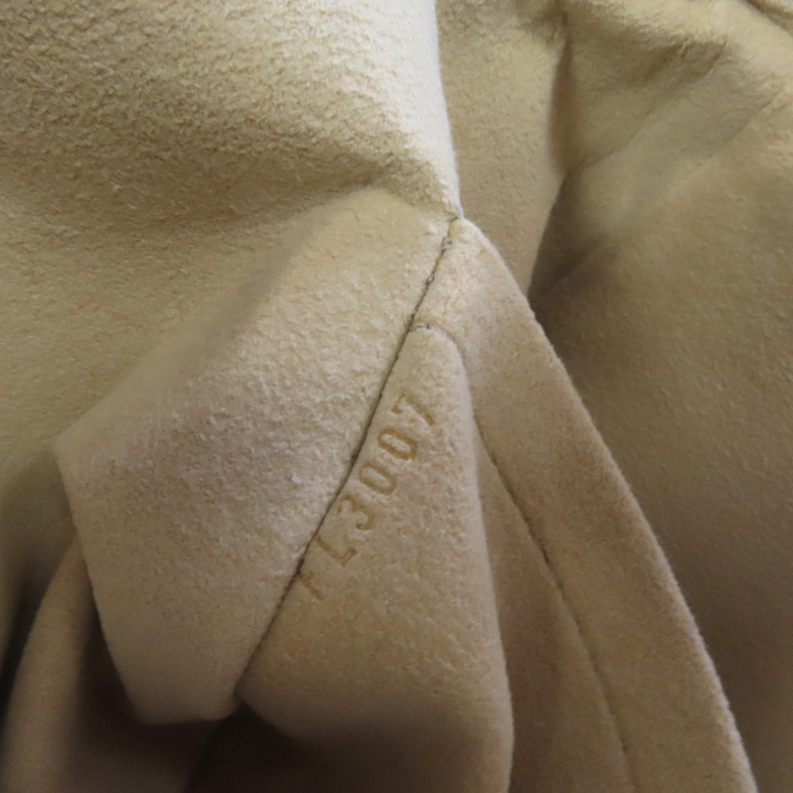 LOUIS VUITTON Monogram Beverly MM Shoulder Bag金扣肩背袋啡色