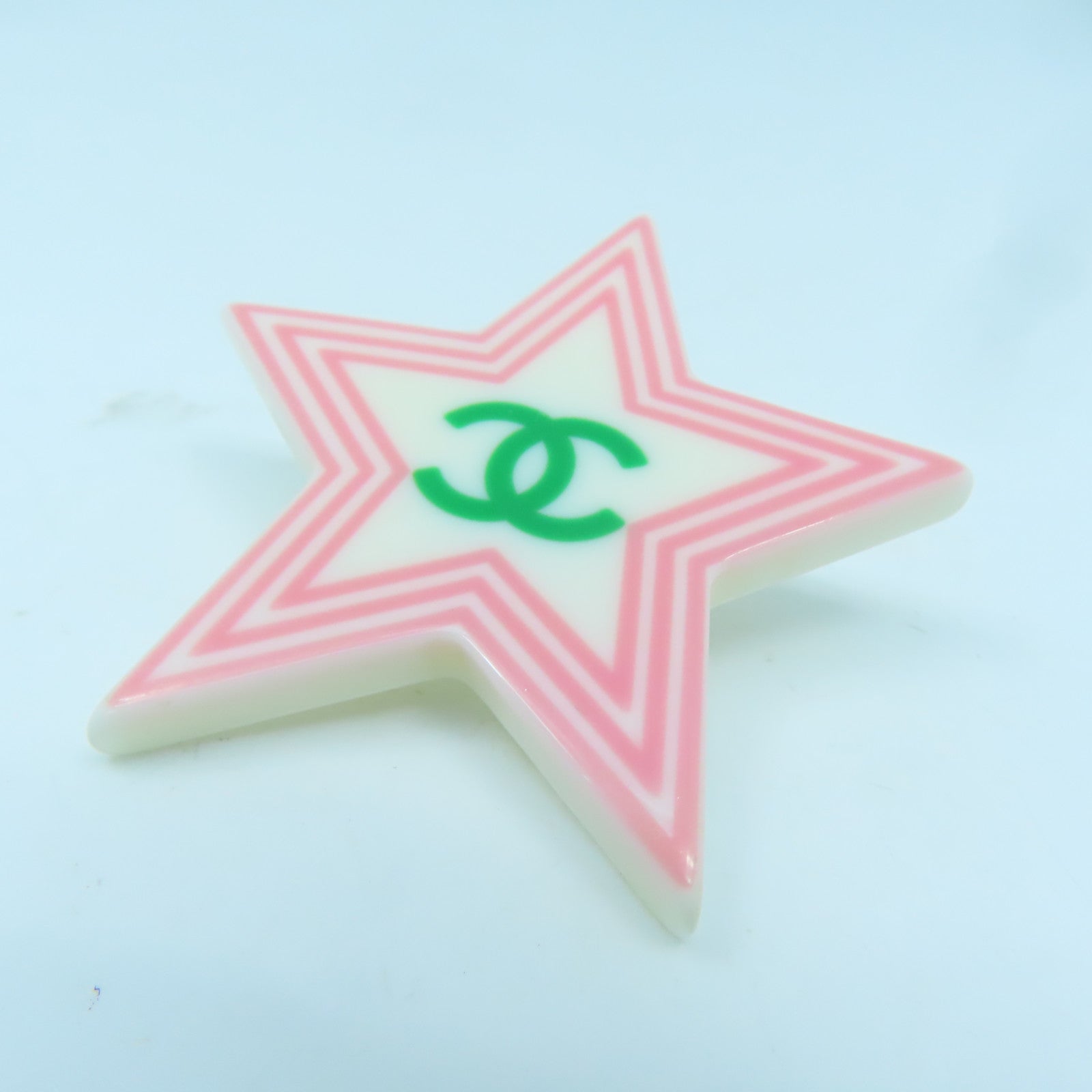CHANEL 塑膠Brooch銀扣胸針粉色／綠色／白色
