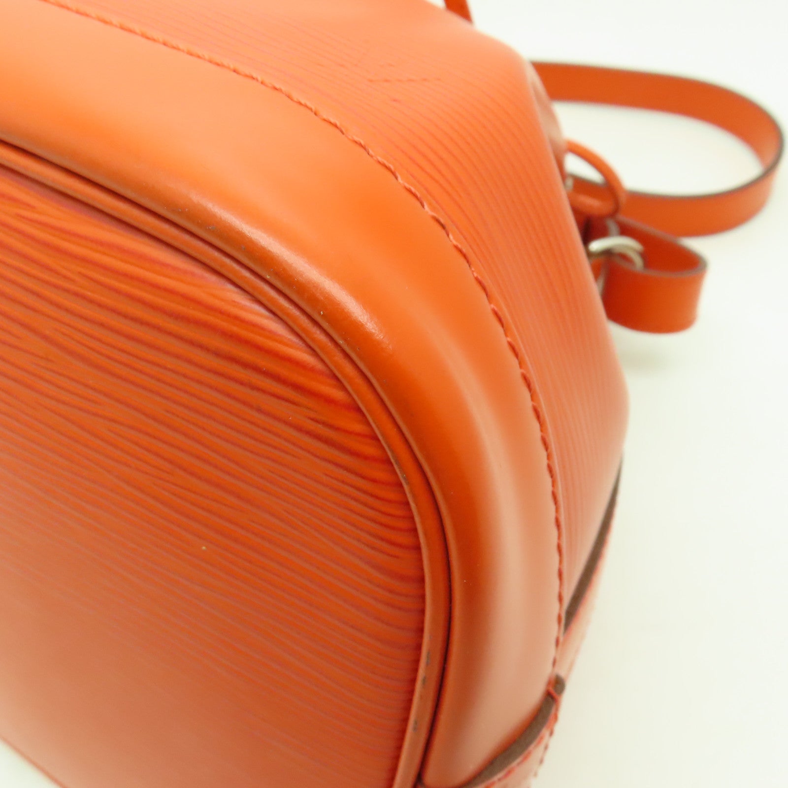 LOUIS VUITTON Epi Noe BB銀扣肩背袋橙色