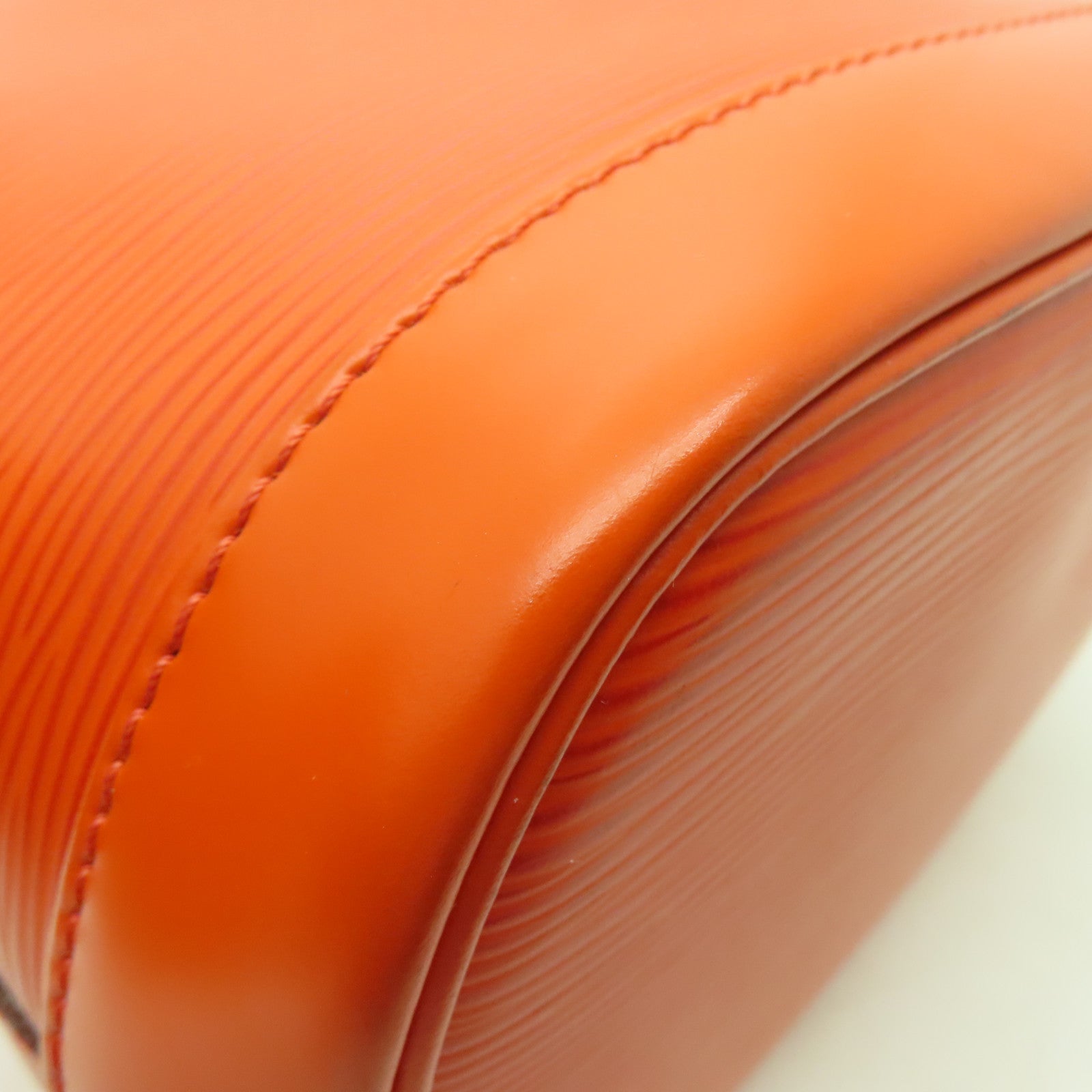 LOUIS VUITTON Epi Noe BB銀扣肩背袋橙色