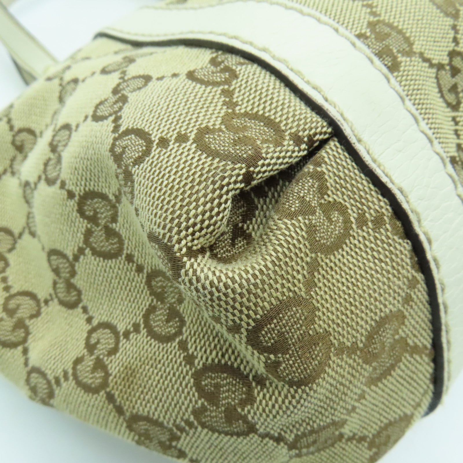 GUCCI 帆布Web Flap Tote金扣手挽袋棕色/白色