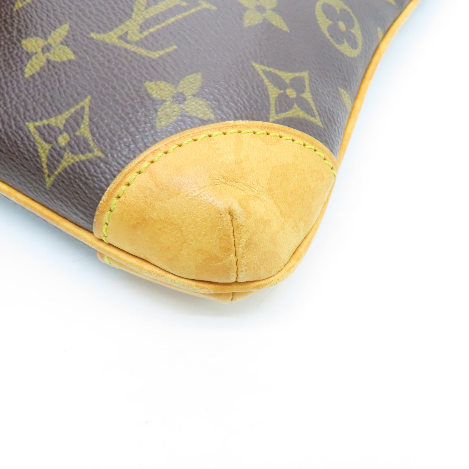 LOUIS VUITTON Monogram Coussin GM金扣肩背袋啡色