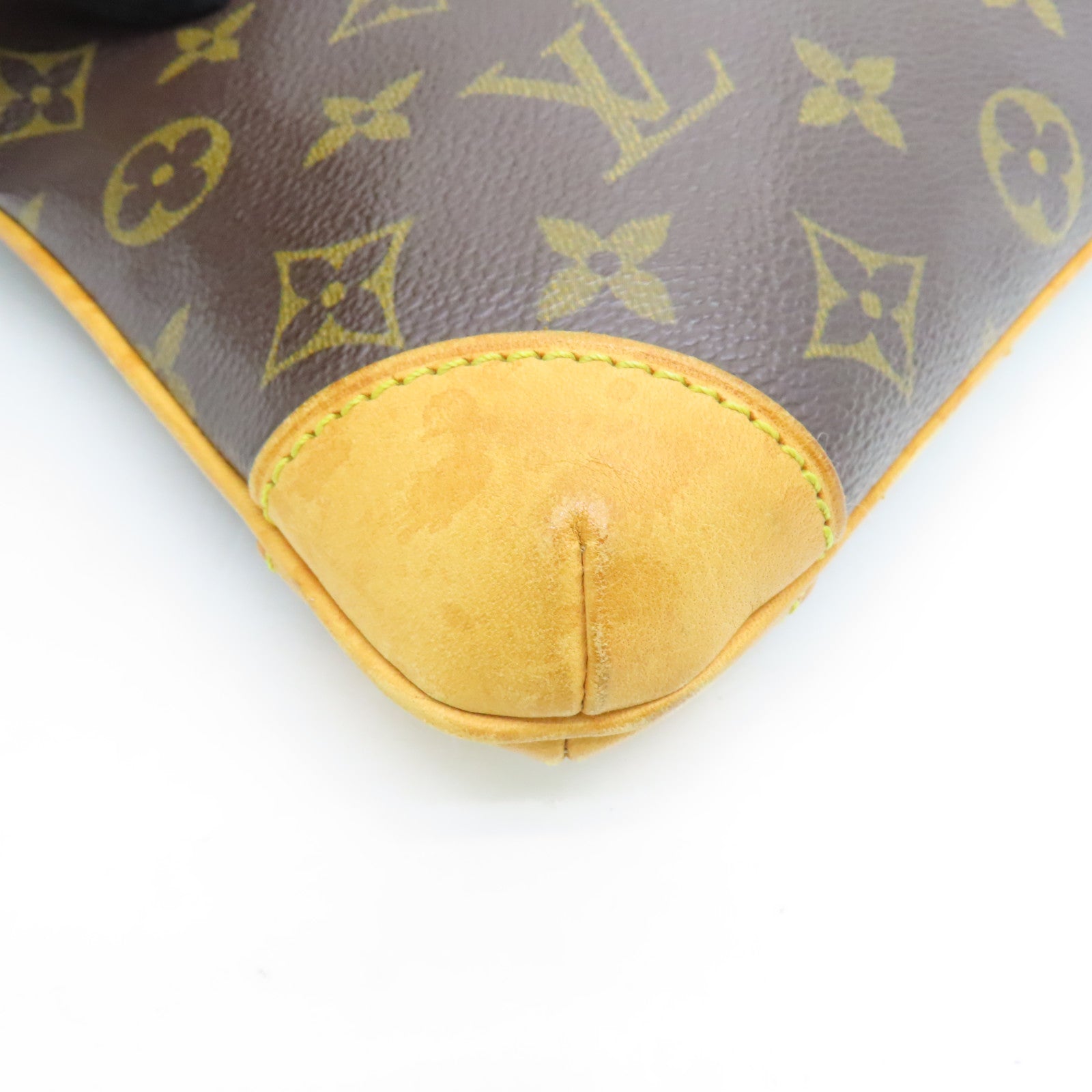 LOUIS VUITTON Monogram Coussin GM金扣肩背袋啡色