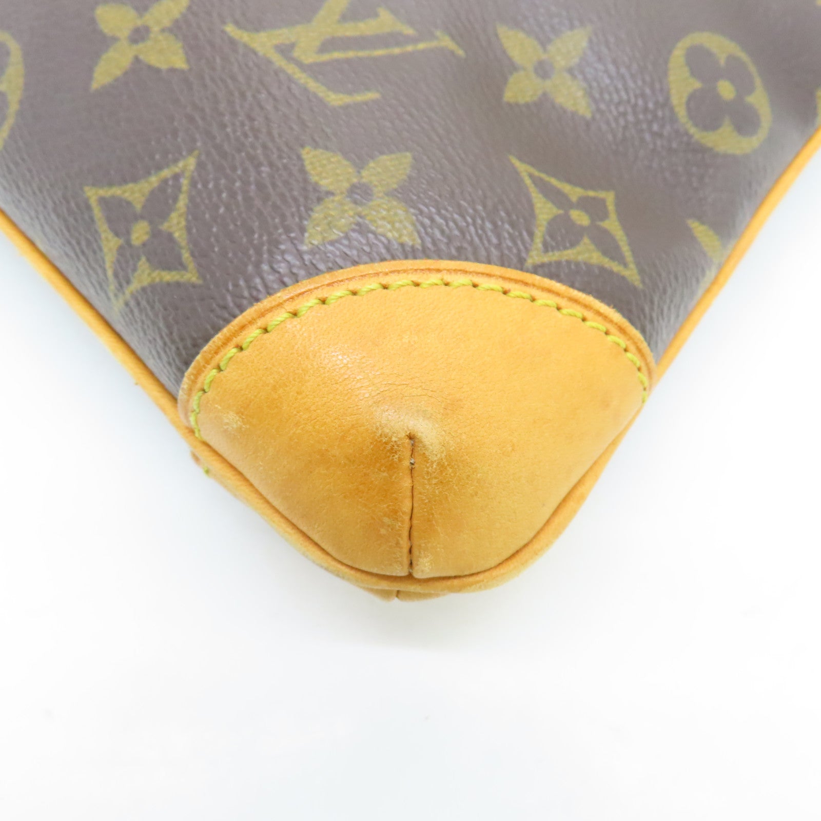 LOUIS VUITTON Monogram Coussin GM金扣肩背袋啡色