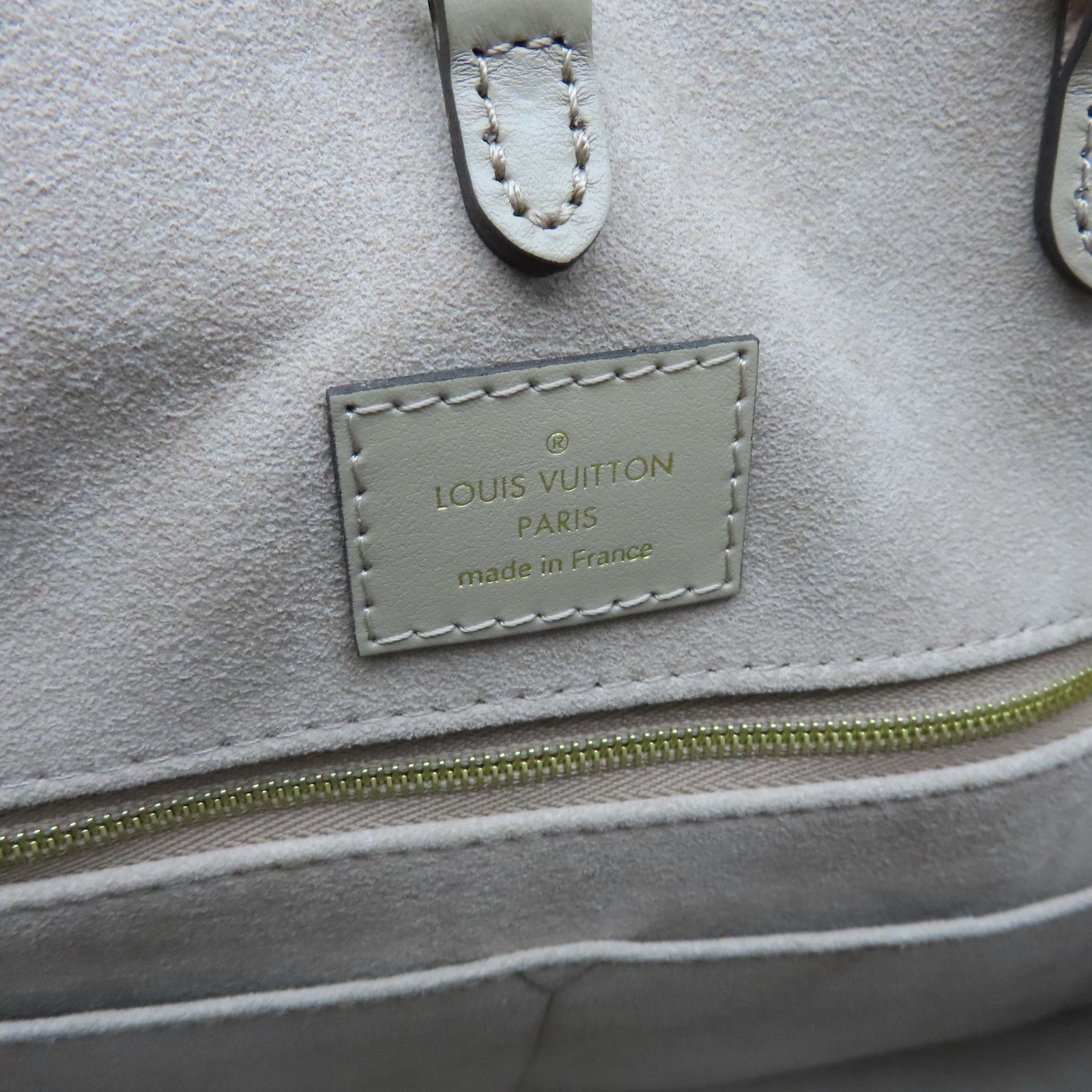 LOUIS VUITTON Monogram Empreinte Omthego MM Gold Buckle Handle Shoulder Backpack Beige
