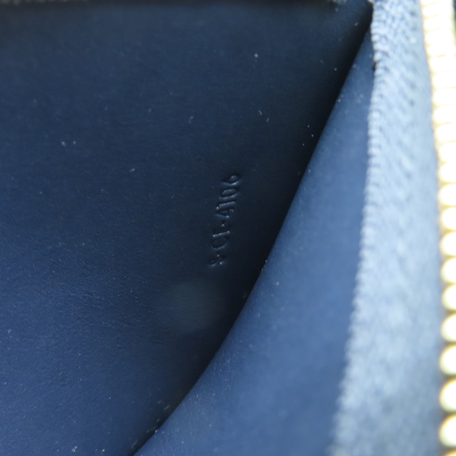 CELINE 牛皮皮革Medium Frame Bag金扣肩背袋黑色/深藍色