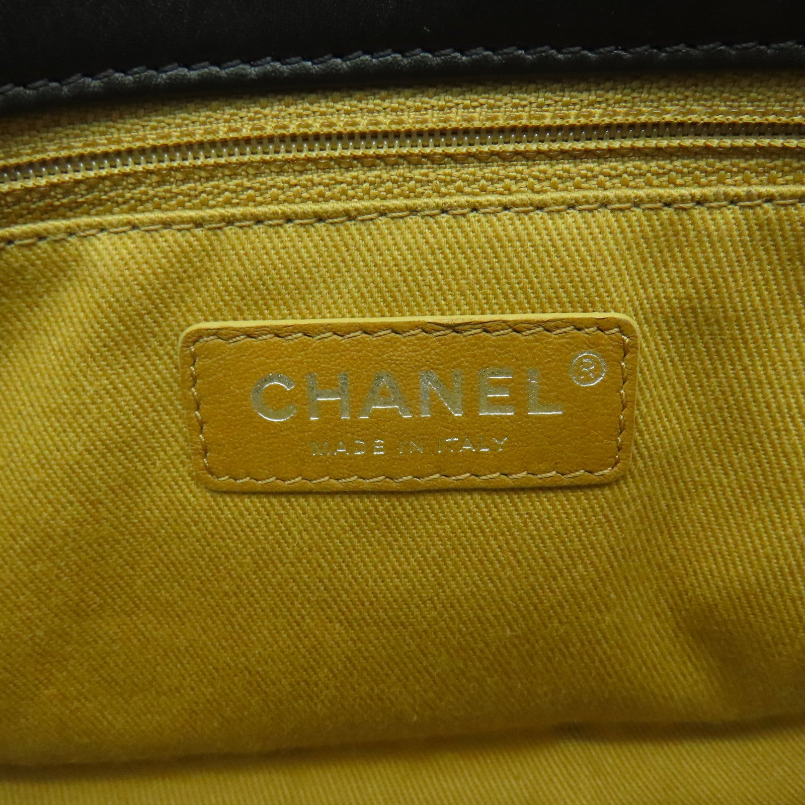 CHANEL 菱格牛皮皮革Chain Shoulder銀扣鏈帶肩背袋黑色