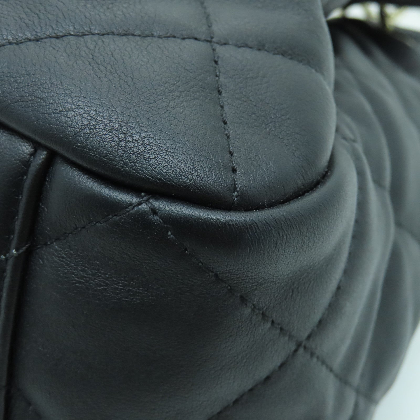 CHANEL 菱格牛皮皮革Chain Shoulder Bag金扣鏈帶肩背袋黑色
