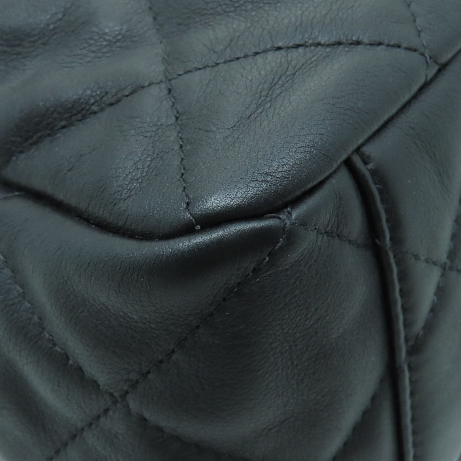 CHANEL 菱格牛皮皮革Chain Shoulder Bag金扣鏈帶肩背袋黑色