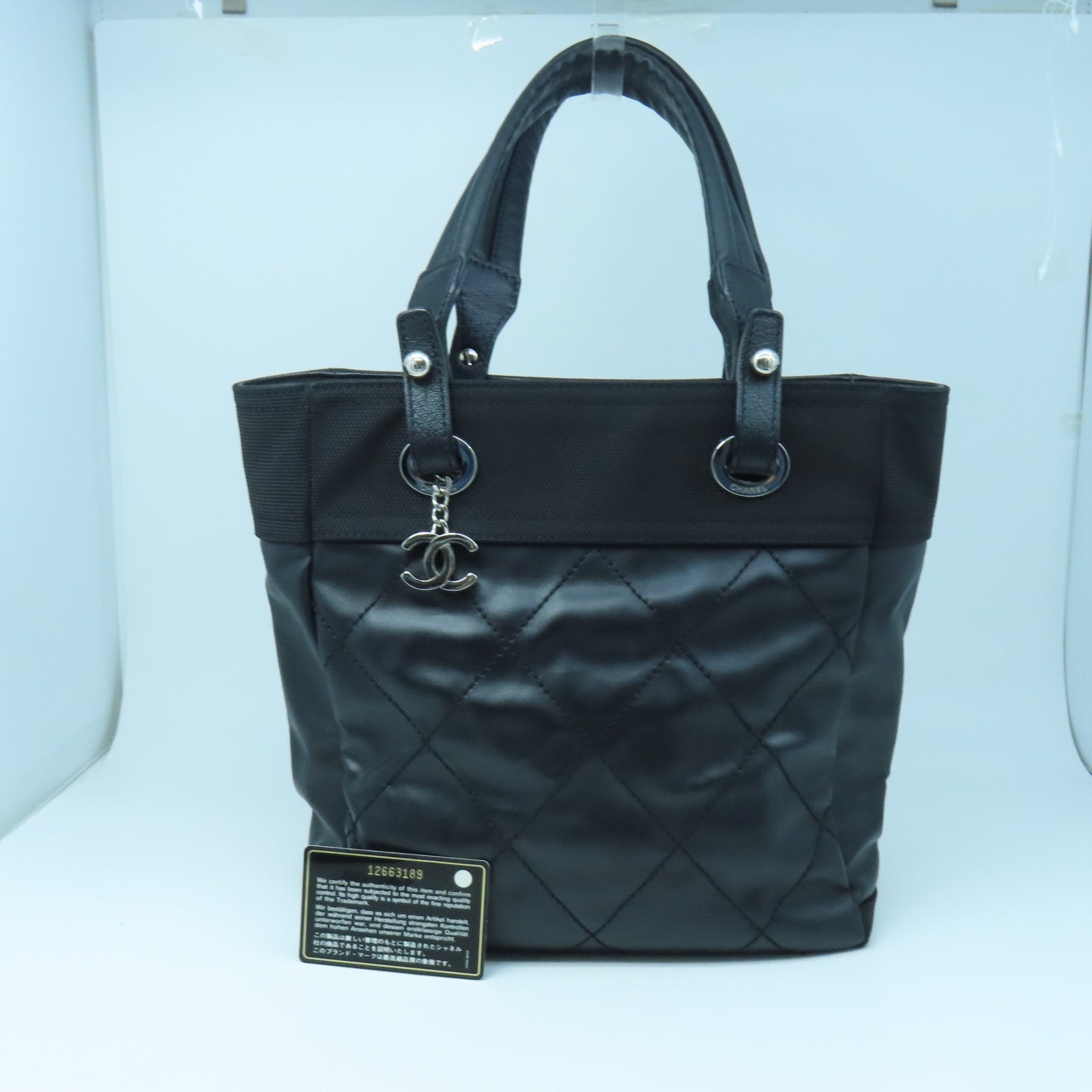 CHANEL cowhide leather Handbag silver buckle handle bag black